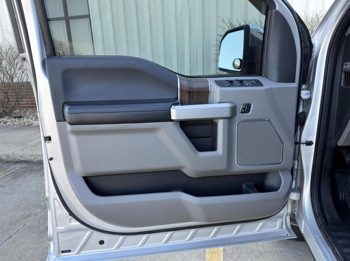 2015 SILVER /Gray Ford F-150 Lariat SuperCrew 6.5-ft. Bed 4WD (1FTEW1EG7FK) with an 3.5L V6 TURBO engine, Automatic transmission, located at 2990 Old Orchard Rd., Jackson, MO, 63755, 37.354214, -89.612106 - 2015 Ford F-150 Lariat 164xxx miles 4x4 3.5L V6 Automatic Leather Navigation Power/Heated/Cooled Seats Heated Rear Seats Heated Steering Wheel Backup Camera Bluetooth Remote Start Cruise Power Windows/Locks/Mirrors We have financing available and we accept trades! Fill out a credit ap - Photo#16