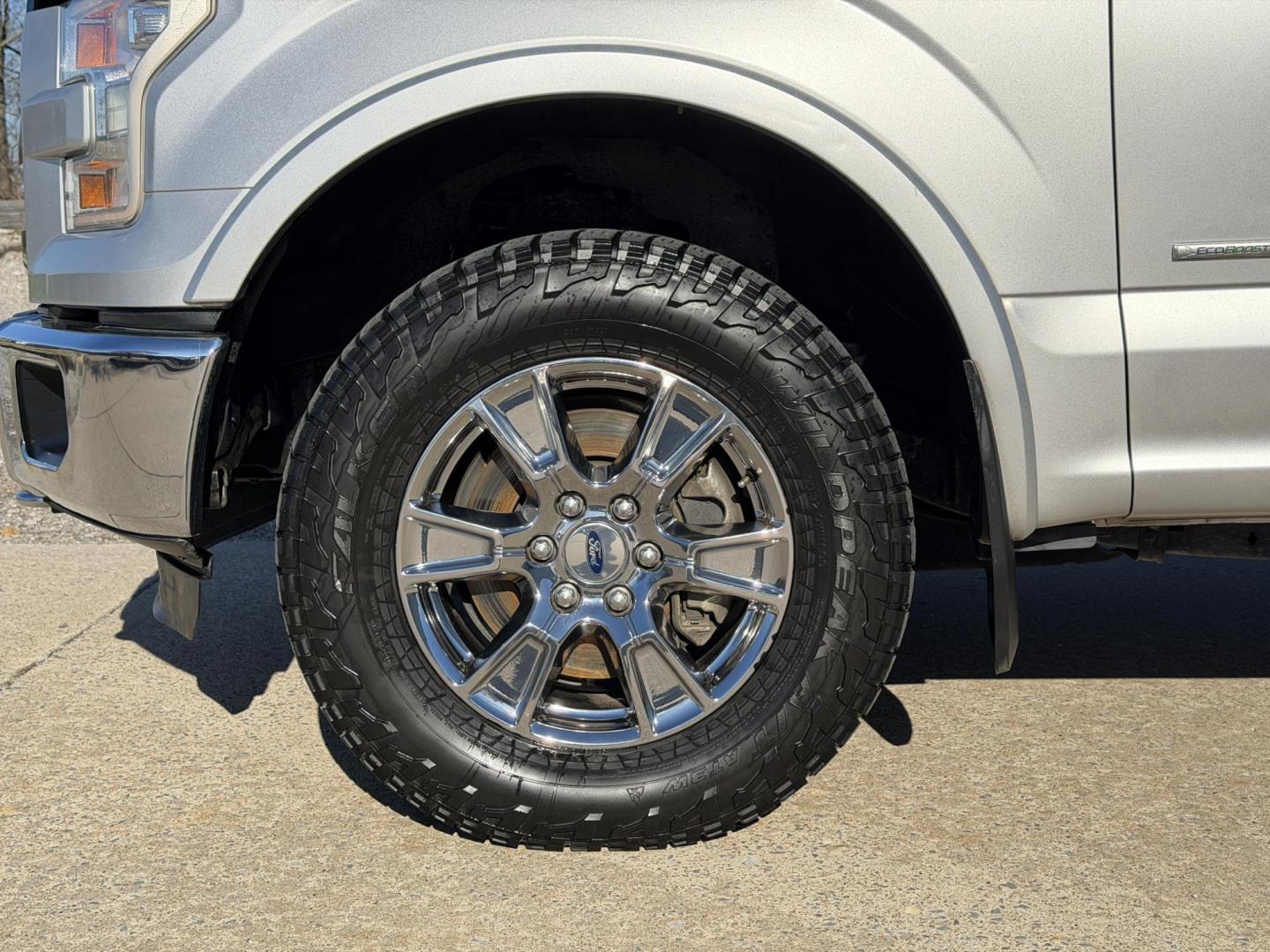 2015 SILVER /Gray Ford F-150 Lariat SuperCrew 6.5-ft. Bed 4WD (1FTEW1EG7FK) with an 3.5L V6 TURBO engine, Automatic transmission, located at 2990 Old Orchard Rd., Jackson, MO, 63755, 37.354214, -89.612106 - 2015 Ford F-150 Lariat 164xxx miles 4x4 3.5L V6 Automatic Leather Navigation Power/Heated/Cooled Seats Heated Rear Seats Heated Steering Wheel Backup Camera Bluetooth Remote Start Cruise Power Windows/Locks/Mirrors We have financing available and we accept trades! Fill out a credit ap - Photo#41