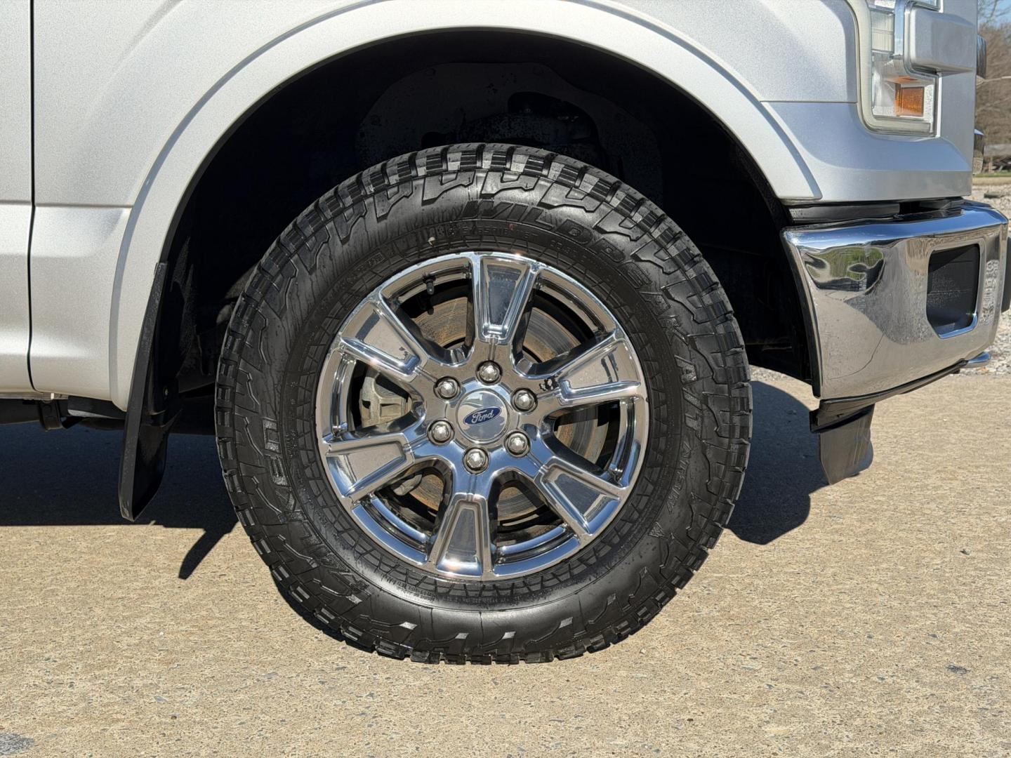 2015 SILVER /Gray Ford F-150 Lariat SuperCrew 6.5-ft. Bed 4WD (1FTEW1EG7FK) with an 3.5L V6 TURBO engine, Automatic transmission, located at 2990 Old Orchard Rd., Jackson, MO, 63755, 37.354214, -89.612106 - 2015 Ford F-150 Lariat 164xxx miles 4x4 3.5L V6 Automatic Leather Navigation Power/Heated/Cooled Seats Heated Rear Seats Heated Steering Wheel Backup Camera Bluetooth Remote Start Cruise Power Windows/Locks/Mirrors We have financing available and we accept trades! Fill out a credit ap - Photo#44