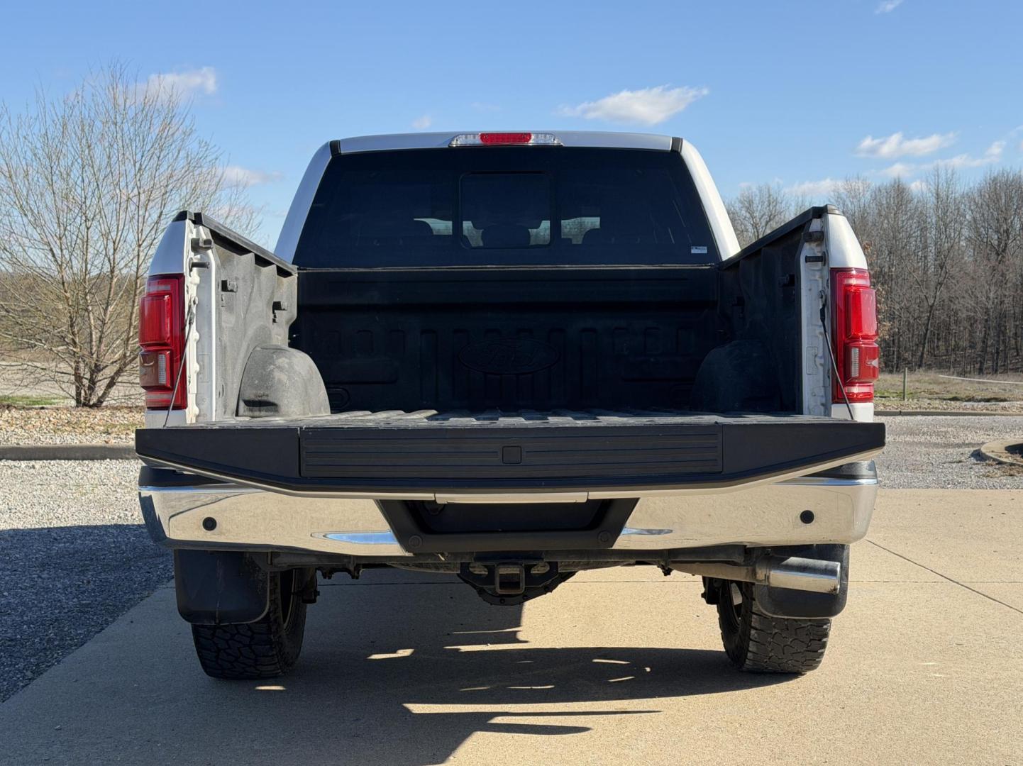 2015 SILVER /Gray Ford F-150 Lariat SuperCrew 6.5-ft. Bed 4WD (1FTEW1EG7FK) with an 3.5L V6 TURBO engine, Automatic transmission, located at 2990 Old Orchard Rd., Jackson, MO, 63755, 37.354214, -89.612106 - 2015 Ford F-150 Lariat 164xxx miles 4x4 3.5L V6 Automatic Leather Navigation Power/Heated/Cooled Seats Heated Rear Seats Heated Steering Wheel Backup Camera Bluetooth Remote Start Cruise Power Windows/Locks/Mirrors We have financing available and we accept trades! Fill out a credit ap - Photo#22