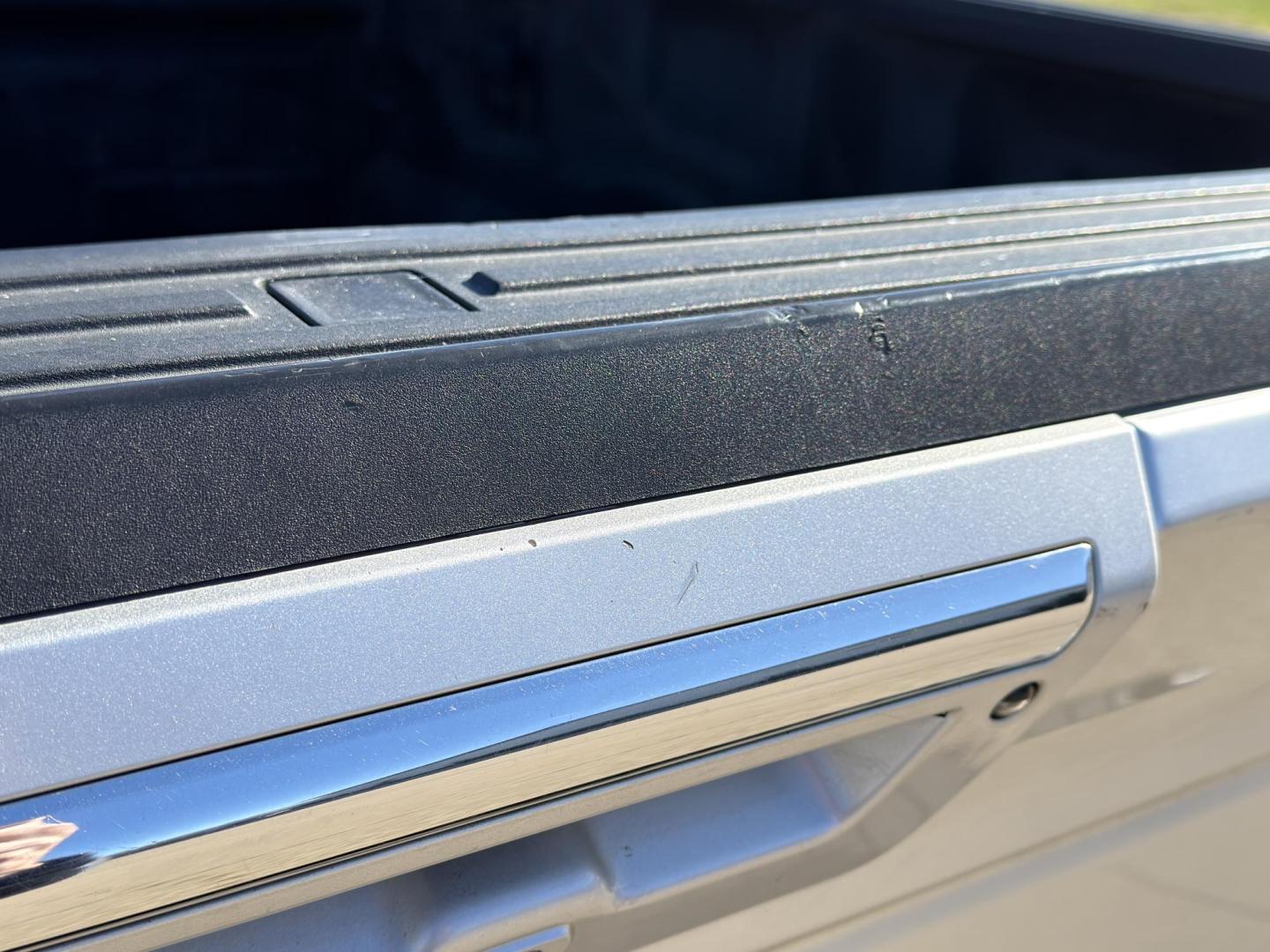 2015 SILVER /Gray Ford F-150 Lariat SuperCrew 6.5-ft. Bed 4WD (1FTEW1EG7FK) with an 3.5L V6 TURBO engine, Automatic transmission, located at 2990 Old Orchard Rd., Jackson, MO, 63755, 37.354214, -89.612106 - 2015 Ford F-150 Lariat 164xxx miles 4x4 3.5L V6 Automatic Leather Navigation Power/Heated/Cooled Seats Heated Rear Seats Heated Steering Wheel Backup Camera Bluetooth Remote Start Cruise Power Windows/Locks/Mirrors We have financing available and we accept trades! Fill out a credit ap - Photo#53