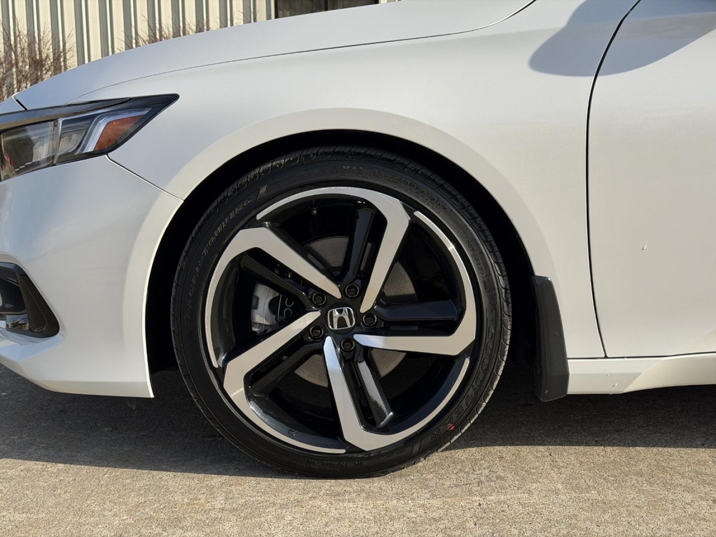 2022 WHITE /Black Honda Accord Sport CVT (1HGCV1F34NA) with an 1.5L 4 Cyl. engine, Automatic transmission, located at 2990 Old Orchard Rd., Jackson, MO, 63755, 37.354214, -89.612106 - 2022 Honda Accord Sport 64xxx miles Front Wheel Drive 1.5L 4 Cyl. Automatic Power Driver Seat Backup Camera Bluetooth Cruise Power Windows/Locks/Mirrors We have financing available and we accept trades! Fill out a credit application on our website or come by today! If you have any questio - Photo#34