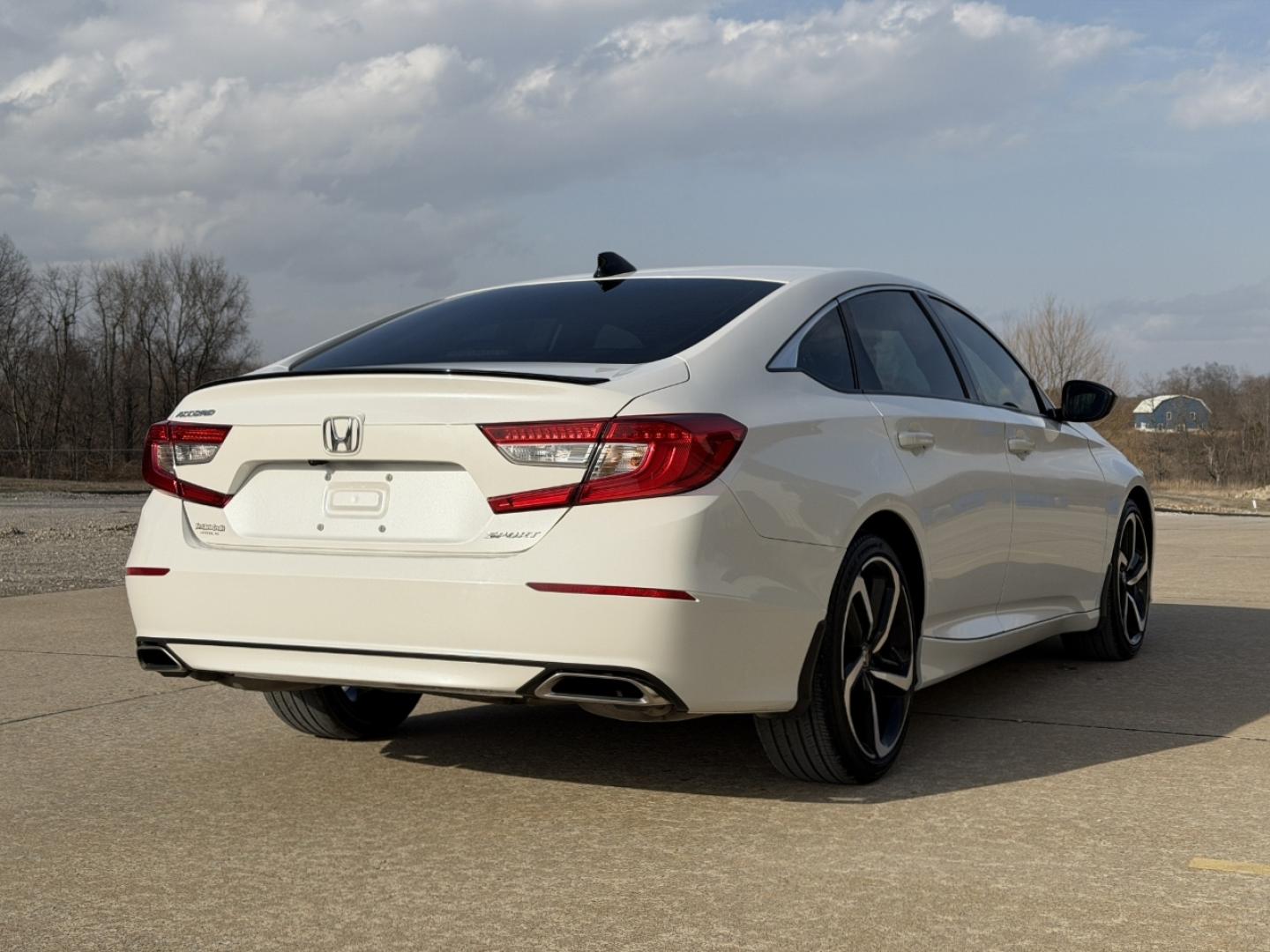 2022 WHITE /Black Honda Accord Sport CVT (1HGCV1F34NA) with an 1.5L 4 Cyl. engine, Automatic transmission, located at 2990 Old Orchard Rd., Jackson, MO, 63755, 37.354214, -89.612106 - 2022 Honda Accord Sport 64xxx miles Front Wheel Drive 1.5L 4 Cyl. Automatic Power Driver Seat Backup Camera Bluetooth Cruise Power Windows/Locks/Mirrors We have financing available and we accept trades! Fill out a credit application on our website or come by today! If you have any questio - Photo#7