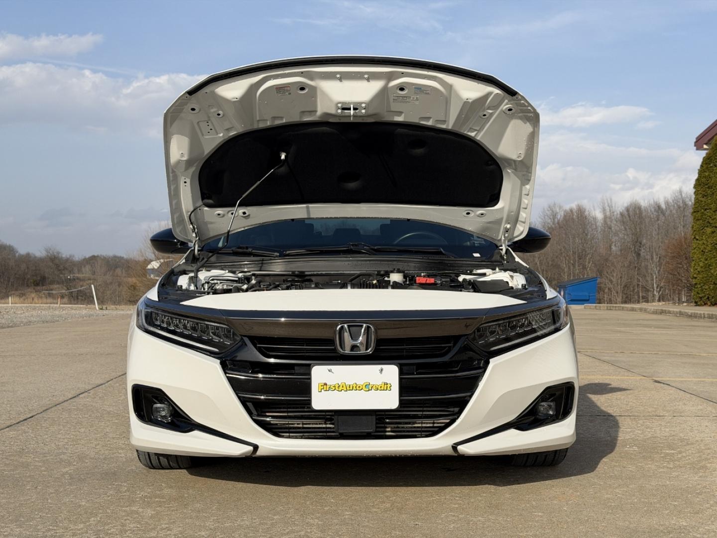 2022 WHITE /Black Honda Accord Sport CVT (1HGCV1F34NA) with an 1.5L 4 Cyl. engine, Automatic transmission, located at 2990 Old Orchard Rd., Jackson, MO, 63755, 37.354214, -89.612106 - 2022 Honda Accord Sport 64xxx miles Front Wheel Drive 1.5L 4 Cyl. Automatic Power Driver Seat Backup Camera Bluetooth Cruise Power Windows/Locks/Mirrors We have financing available and we accept trades! Fill out a credit application on our website or come by today! If you have any questio - Photo#31