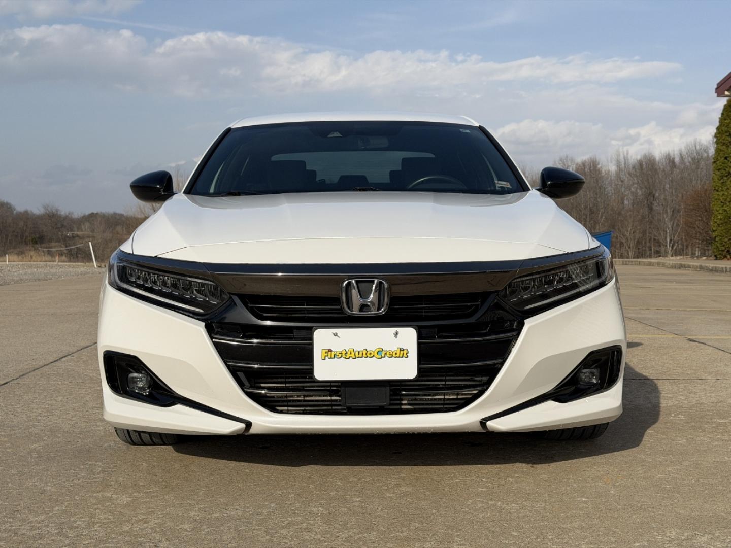 2022 WHITE /Black Honda Accord Sport CVT (1HGCV1F34NA) with an 1.5L 4 Cyl. engine, Automatic transmission, located at 2990 Old Orchard Rd., Jackson, MO, 63755, 37.354214, -89.612106 - 2022 Honda Accord Sport 64xxx miles Front Wheel Drive 1.5L 4 Cyl. Automatic Power Driver Seat Backup Camera Bluetooth Cruise Power Windows/Locks/Mirrors We have financing available and we accept trades! Fill out a credit application on our website or come by today! If you have any questio - Photo#10