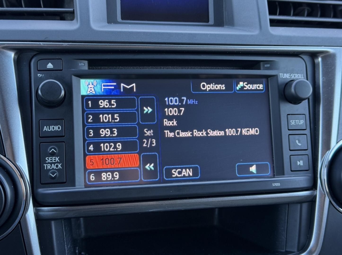 2013 GREEN /Gray Toyota Highlander 2WD (5TDZK3EH8DS) with an 3.5L V6 engine, Automatic transmission, located at 2990 Old Orchard Rd., Jackson, MO, 63755, 37.354214, -89.612106 - 2013 Toyota Highlander 221xxx miles Front Wheel Drive 3.5L V6 Automatic Backup Camera 3rd Row Power Driver Seat Bluetooth Cruise Power Windows/Locks/Mirrors We have financing available and we accept trades! Fill out a credit application on our website or come by today! If you have any qu - Photo#26