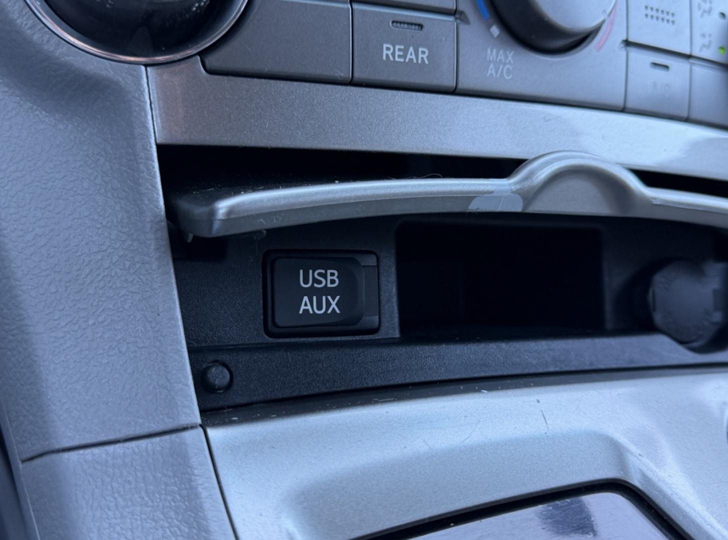 2013 GREEN /Gray Toyota Highlander 2WD (5TDZK3EH8DS) with an 3.5L V6 engine, Automatic transmission, located at 2990 Old Orchard Rd., Jackson, MO, 63755, 37.354214, -89.612106 - 2013 Toyota Highlander 221xxx miles Front Wheel Drive 3.5L V6 Automatic Backup Camera 3rd Row Power Driver Seat Bluetooth Cruise Power Windows/Locks/Mirrors We have financing available and we accept trades! Fill out a credit application on our website or come by today! If you have any qu - Photo#28