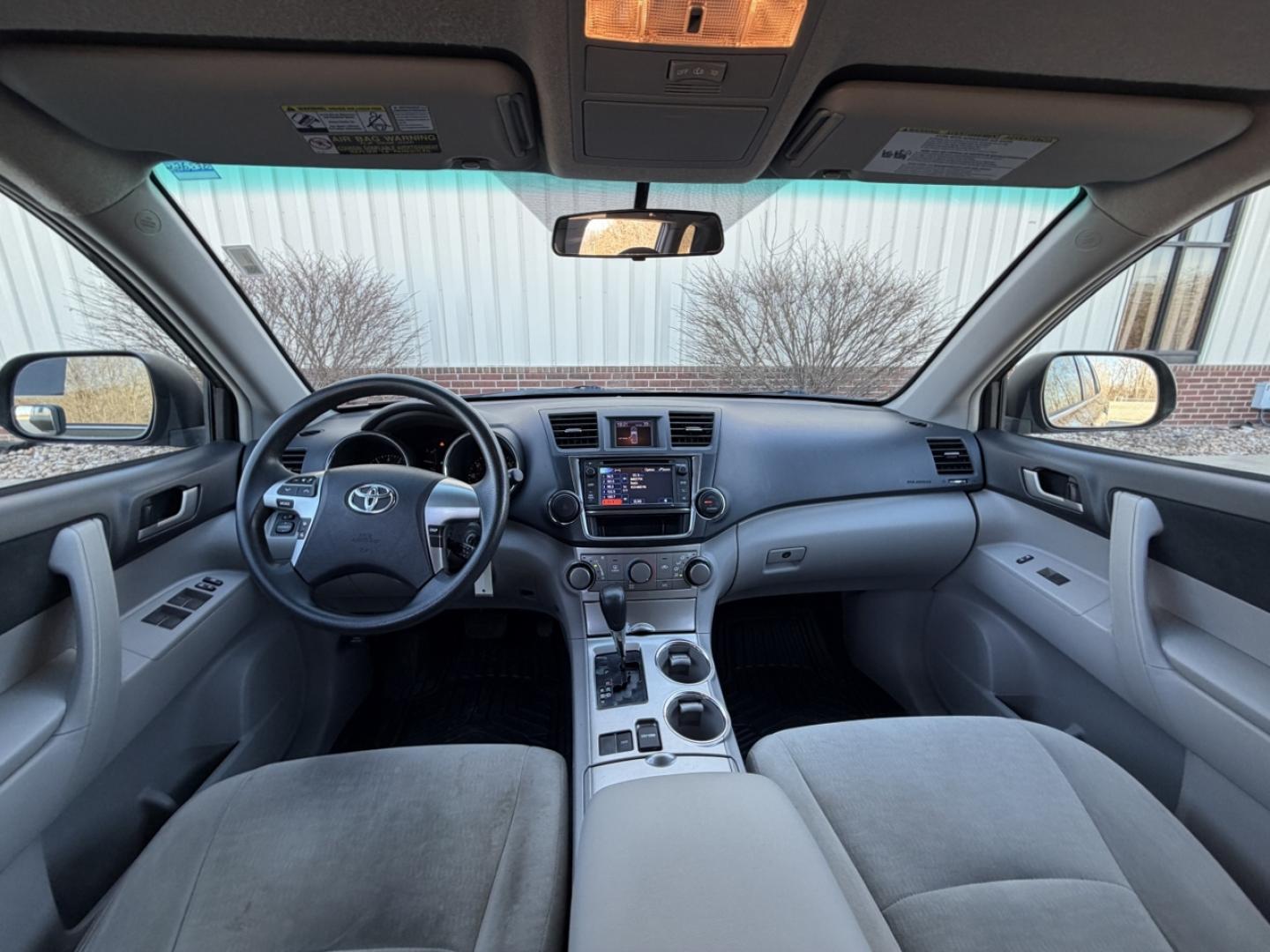 2013 GREEN /Gray Toyota Highlander 2WD (5TDZK3EH8DS) with an 3.5L V6 engine, Automatic transmission, located at 2990 Old Orchard Rd., Jackson, MO, 63755, 37.354214, -89.612106 - 2013 Toyota Highlander 221xxx miles Front Wheel Drive 3.5L V6 Automatic Backup Camera 3rd Row Power Driver Seat Bluetooth Cruise Power Windows/Locks/Mirrors We have financing available and we accept trades! Fill out a credit application on our website or come by today! If you have any qu - Photo#20