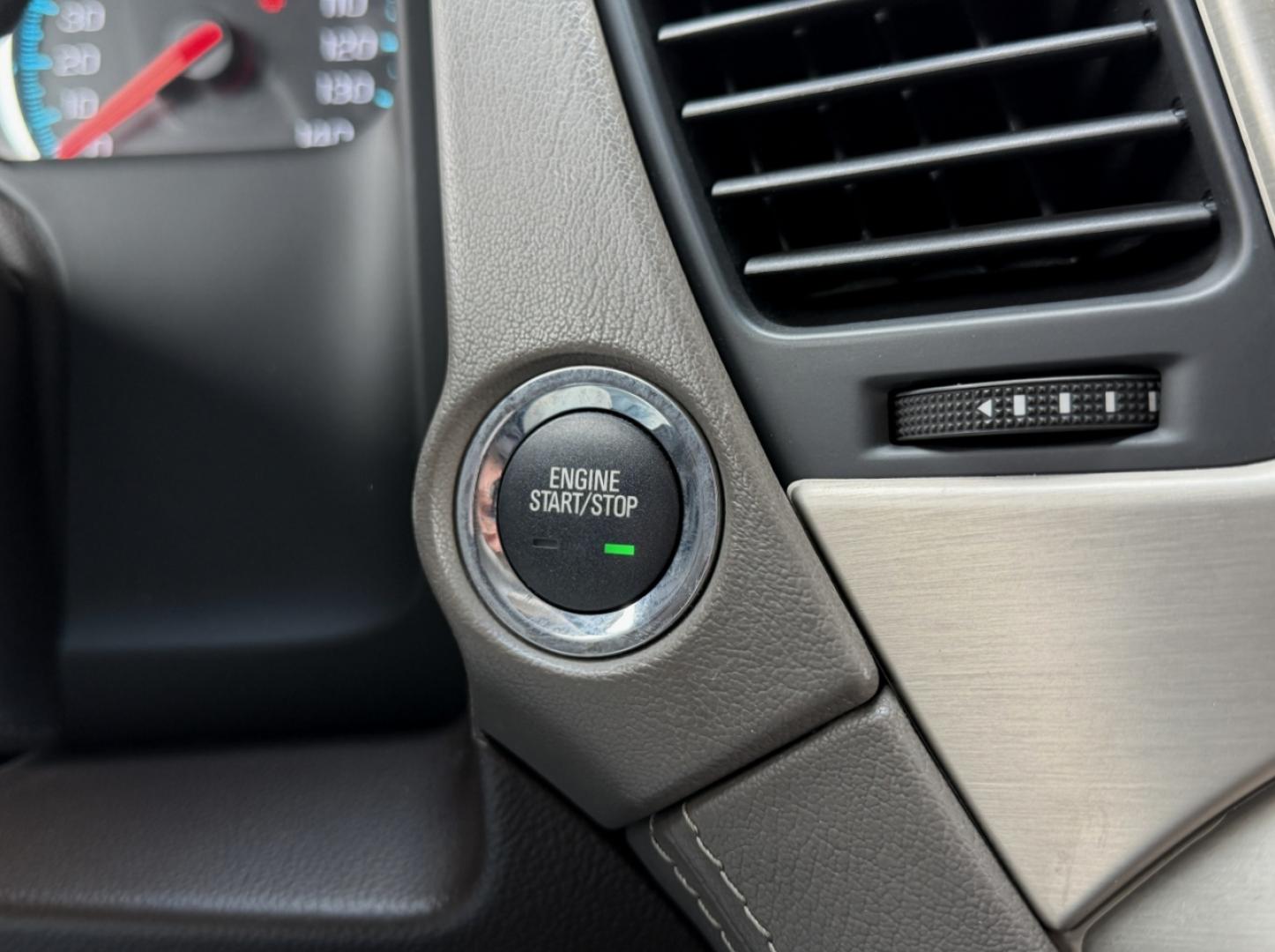 2018 WHITE /Tan GMC Yukon XL Denali 4WD (1GKS2HKJ1JR) with an 6.2L V8 engine, Automatic transmission, located at 2990 Old Orchard Rd., Jackson, MO, 63755, 37.354214, -89.612106 - 2018 GMC Yukon XL Denali 140xxx miles 4 Wheel Drive 6.2L V8 Automatic Leather 3rd Row Navigation Rear Entertainment Backup Camera Power/Heated/Cooled Seats Heated Rear Seats Heated Steering Wheel Power Running Boards Heads Up Display Bluetooth Remote Start Cruise Power Windows/Lock - Photo#33