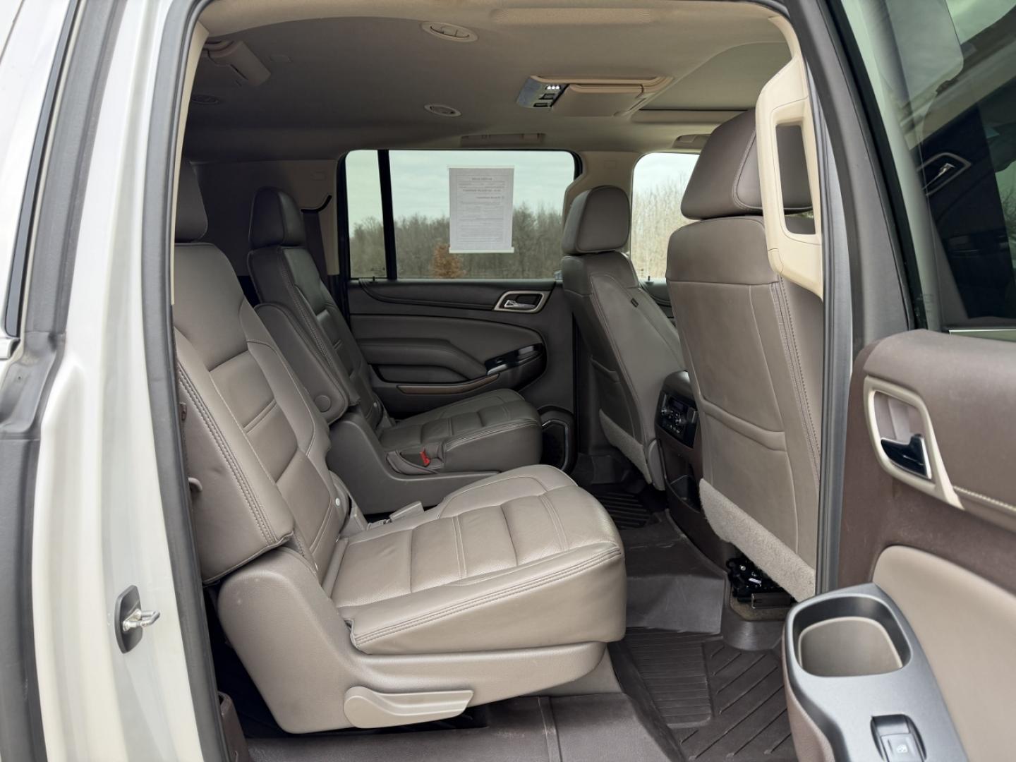 2018 WHITE /Tan GMC Yukon XL Denali 4WD (1GKS2HKJ1JR) with an 6.2L V8 engine, Automatic transmission, located at 2990 Old Orchard Rd., Jackson, MO, 63755, 37.354214, -89.612106 - 2018 GMC Yukon XL Denali 140xxx miles 4 Wheel Drive 6.2L V8 Automatic Leather 3rd Row Navigation Rear Entertainment Backup Camera Power/Heated/Cooled Seats Heated Rear Seats Heated Steering Wheel Power Running Boards Heads Up Display Bluetooth Remote Start Cruise Power Windows/Lock - Photo#23