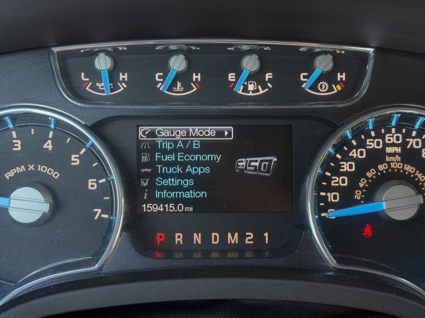 2013 WHITE /Black Ford F-150 Lariat SuperCrew 6.5-ft. Bed 4WD (1FTFW1ET1DK) with an 3.5L V6 TURBO engine, Automatic transmission, located at 2990 Old Orchard Rd., Jackson, MO, 63755, 37.354214, -89.612106 - 2013 Ford F-150 Lariat 159xxx miles 4x4 3.5L V6 Automatic Leather Navigation Power/Heated/Cooled Seats Backup Camera Sunroof Bluetooth Remote Start Cruise Power Windows/Locks/Mirrors We have financing available and we accept trades! Fill out a credit application on our website or come - Photo#25