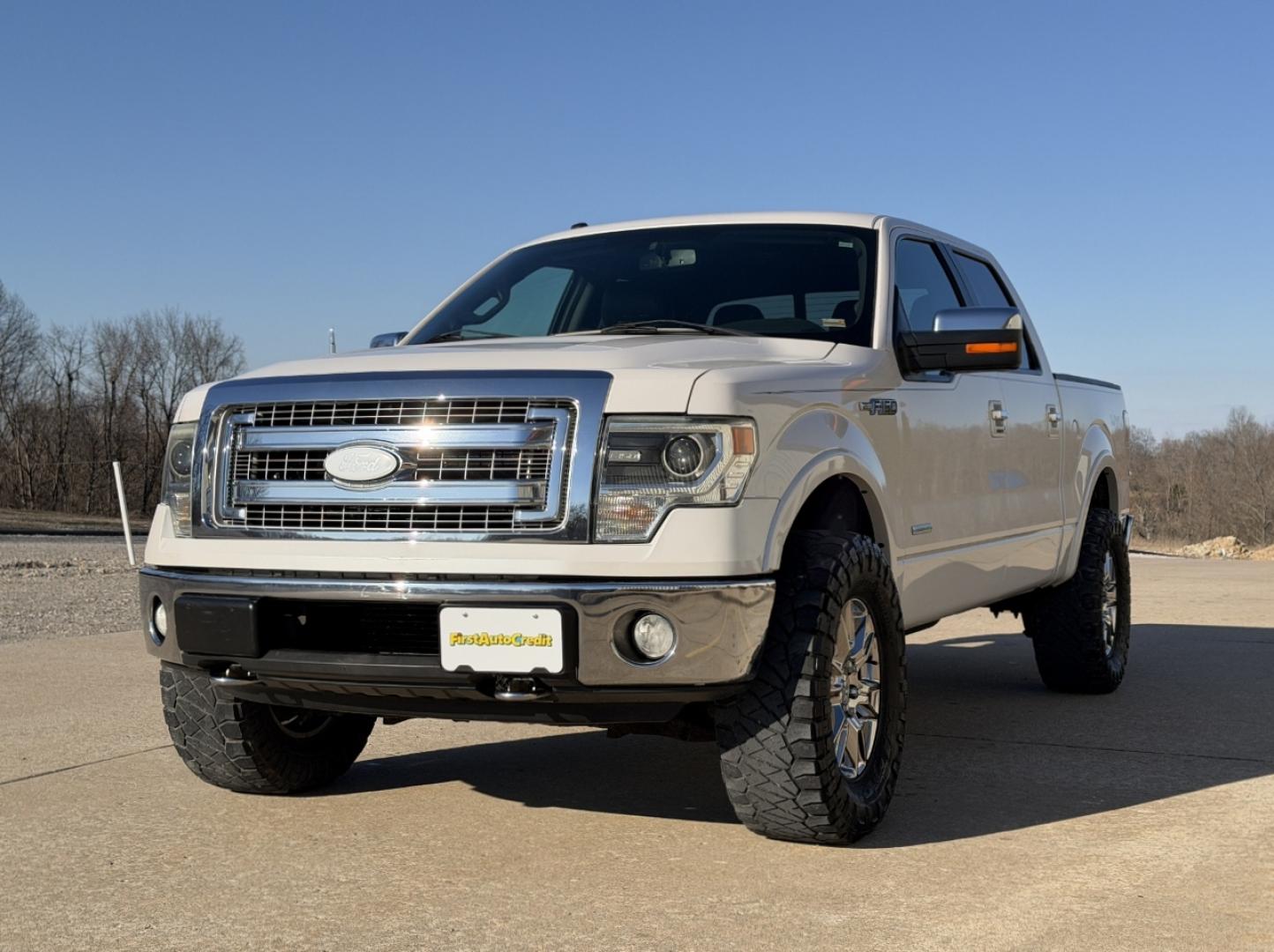 2013 WHITE /Black Ford F-150 Lariat SuperCrew 6.5-ft. Bed 4WD (1FTFW1ET1DK) with an 3.5L V6 TURBO engine, Automatic transmission, located at 2990 Old Orchard Rd., Jackson, MO, 63755, 37.354214, -89.612106 - 2013 Ford F-150 Lariat 159xxx miles 4x4 3.5L V6 Automatic Leather Navigation Power/Heated/Cooled Seats Backup Camera Sunroof Bluetooth Remote Start Cruise Power Windows/Locks/Mirrors We have financing available and we accept trades! Fill out a credit application on our website or come - Photo#9