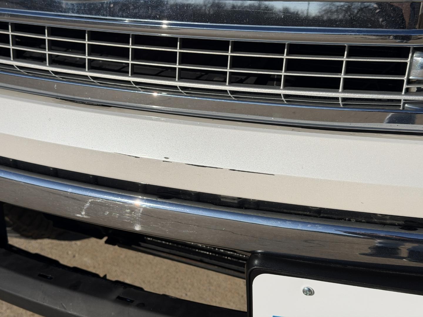 2013 WHITE /Black Ford F-150 Lariat SuperCrew 6.5-ft. Bed 4WD (1FTFW1ET1DK) with an 3.5L V6 TURBO engine, Automatic transmission, located at 2990 Old Orchard Rd., Jackson, MO, 63755, 37.354214, -89.612106 - 2013 Ford F-150 Lariat 159xxx miles 4x4 3.5L V6 Automatic Leather Navigation Power/Heated/Cooled Seats Backup Camera Sunroof Bluetooth Remote Start Cruise Power Windows/Locks/Mirrors We have financing available and we accept trades! Fill out a credit application on our website or come - Photo#48