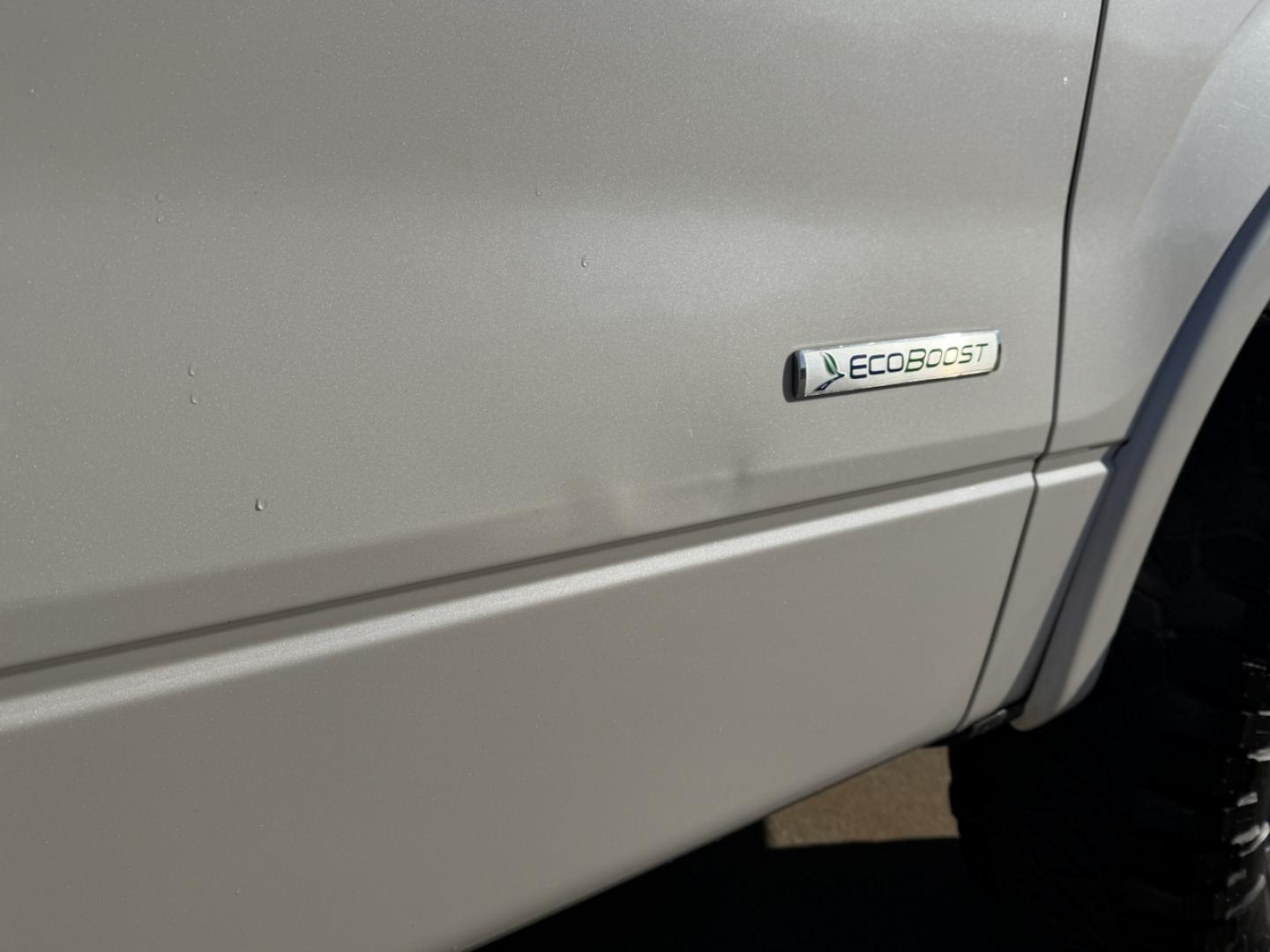 2013 WHITE /Black Ford F-150 Lariat SuperCrew 6.5-ft. Bed 4WD (1FTFW1ET1DK) with an 3.5L V6 TURBO engine, Automatic transmission, located at 2990 Old Orchard Rd., Jackson, MO, 63755, 37.354214, -89.612106 - 2013 Ford F-150 Lariat 159xxx miles 4x4 3.5L V6 Automatic Leather Navigation Power/Heated/Cooled Seats Backup Camera Sunroof Bluetooth Remote Start Cruise Power Windows/Locks/Mirrors We have financing available and we accept trades! Fill out a credit application on our website or come - Photo#49