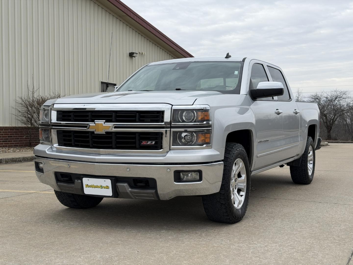 2014 SILVER /Tan Chevrolet Silverado 1500 LTZ Crew Cab 4WD (3GCUKSEC7EG) with an 5.3L V8 engine, Automatic transmission, located at 2990 Old Orchard Rd., Jackson, MO, 63755, 37.354214, -89.612106 - 2014 Chevrolet Silverado 1500 LTZ 174xxx miles 4x4 5.3L V8 Automatic Leather Backup Camera Power/Heated/Cooled Seats Heated Steering Wheel Bluetooth Cruise Power Windows/Locks/Mirrors We have financing available and we accept trades! Fill out a credit application on our website or come b - Photo#6