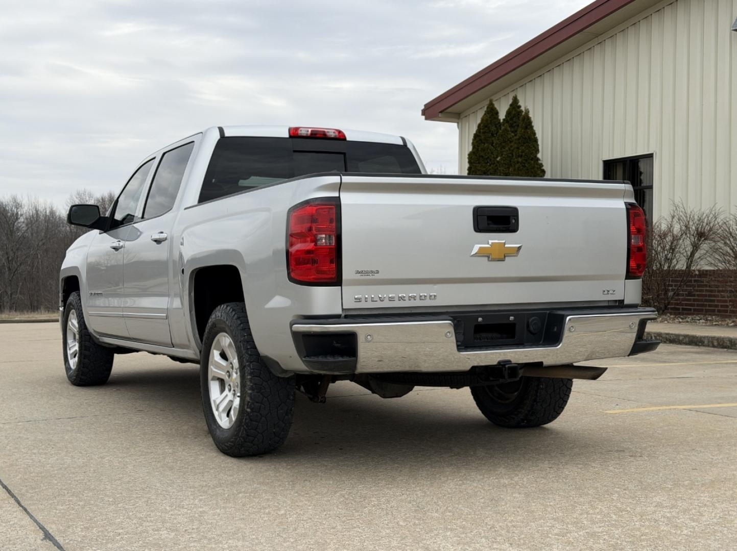 2014 SILVER /Tan Chevrolet Silverado 1500 LTZ Crew Cab 4WD (3GCUKSEC7EG) with an 5.3L V8 engine, Automatic transmission, located at 2990 Old Orchard Rd., Jackson, MO, 63755, 37.354214, -89.612106 - 2014 Chevrolet Silverado 1500 LTZ 174xxx miles 4x4 5.3L V8 Automatic Leather Backup Camera Power/Heated/Cooled Seats Heated Steering Wheel Bluetooth Cruise Power Windows/Locks/Mirrors We have financing available and we accept trades! Fill out a credit application on our website or come b - Photo#10