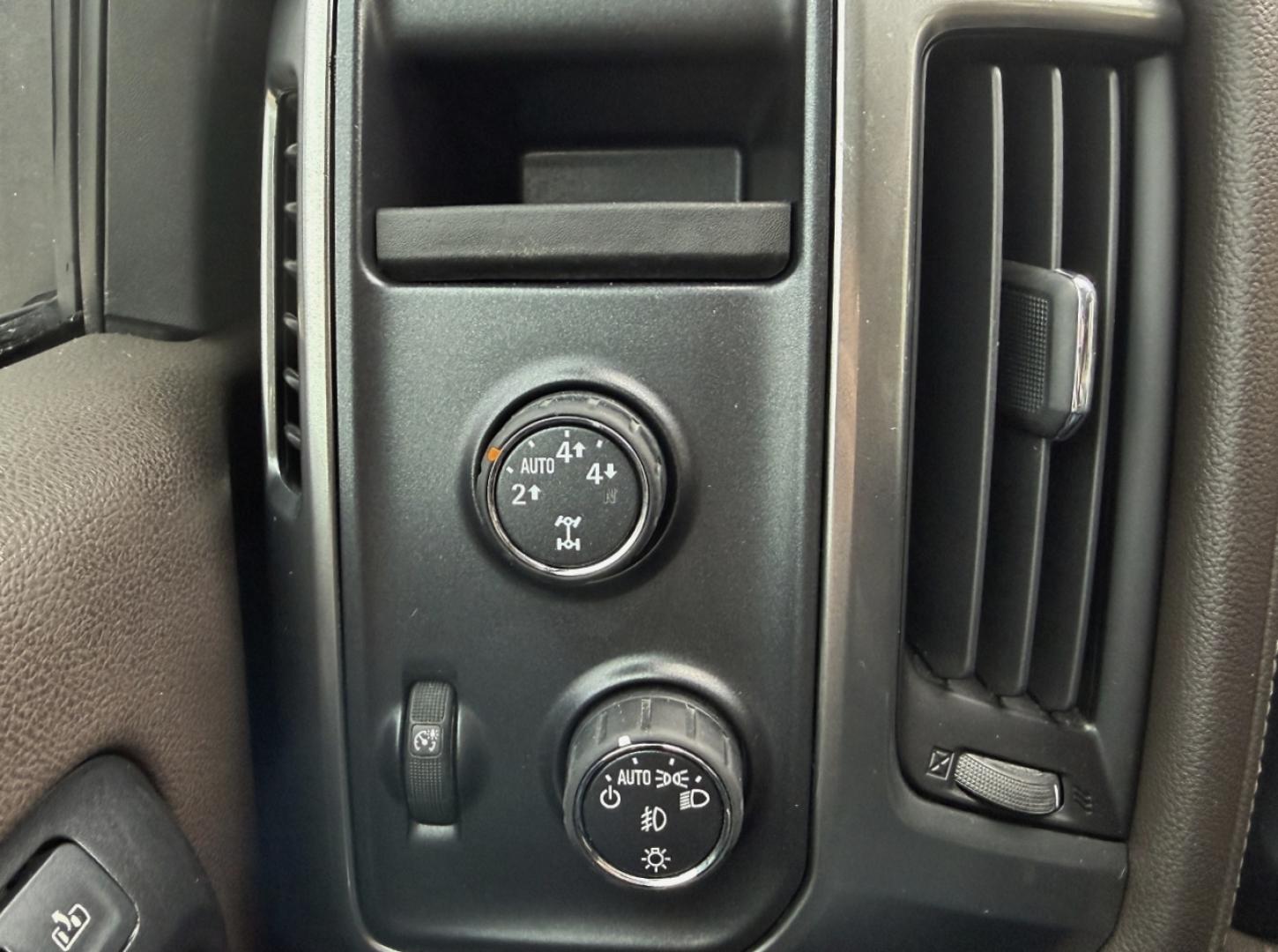 2014 SILVER /Tan Chevrolet Silverado 1500 LTZ Crew Cab 4WD (3GCUKSEC7EG) with an 5.3L V8 engine, Automatic transmission, located at 2990 Old Orchard Rd., Jackson, MO, 63755, 37.354214, -89.612106 - 2014 Chevrolet Silverado 1500 LTZ 174xxx miles 4x4 5.3L V8 Automatic Leather Backup Camera Power/Heated/Cooled Seats Heated Steering Wheel Bluetooth Cruise Power Windows/Locks/Mirrors We have financing available and we accept trades! Fill out a credit application on our website or come b - Photo#1