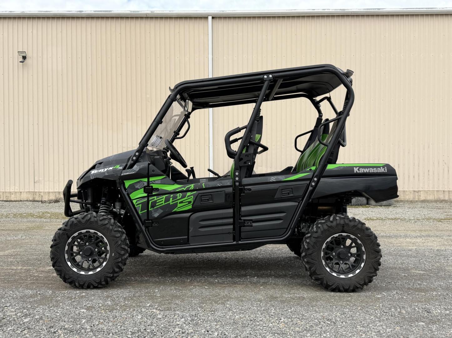 2025 GRAY /Black Kawasaki KRT800 J/K - (JKBRTCJ18SB) , Automatic transmission, located at 2990 Old Orchard Rd., Jackson, MO, 63755, 37.354214, -89.612106 - 2025 Kawasaki KRT800JSFAN Teryx4s 816 miles 4x4 Automatic We have financing available and we accept trades! Fill out a credit application on our website or come by today! If you have any questions, give us a call at (573) 204-7777 or visit our website at firstautocredit.com. - Photo#4