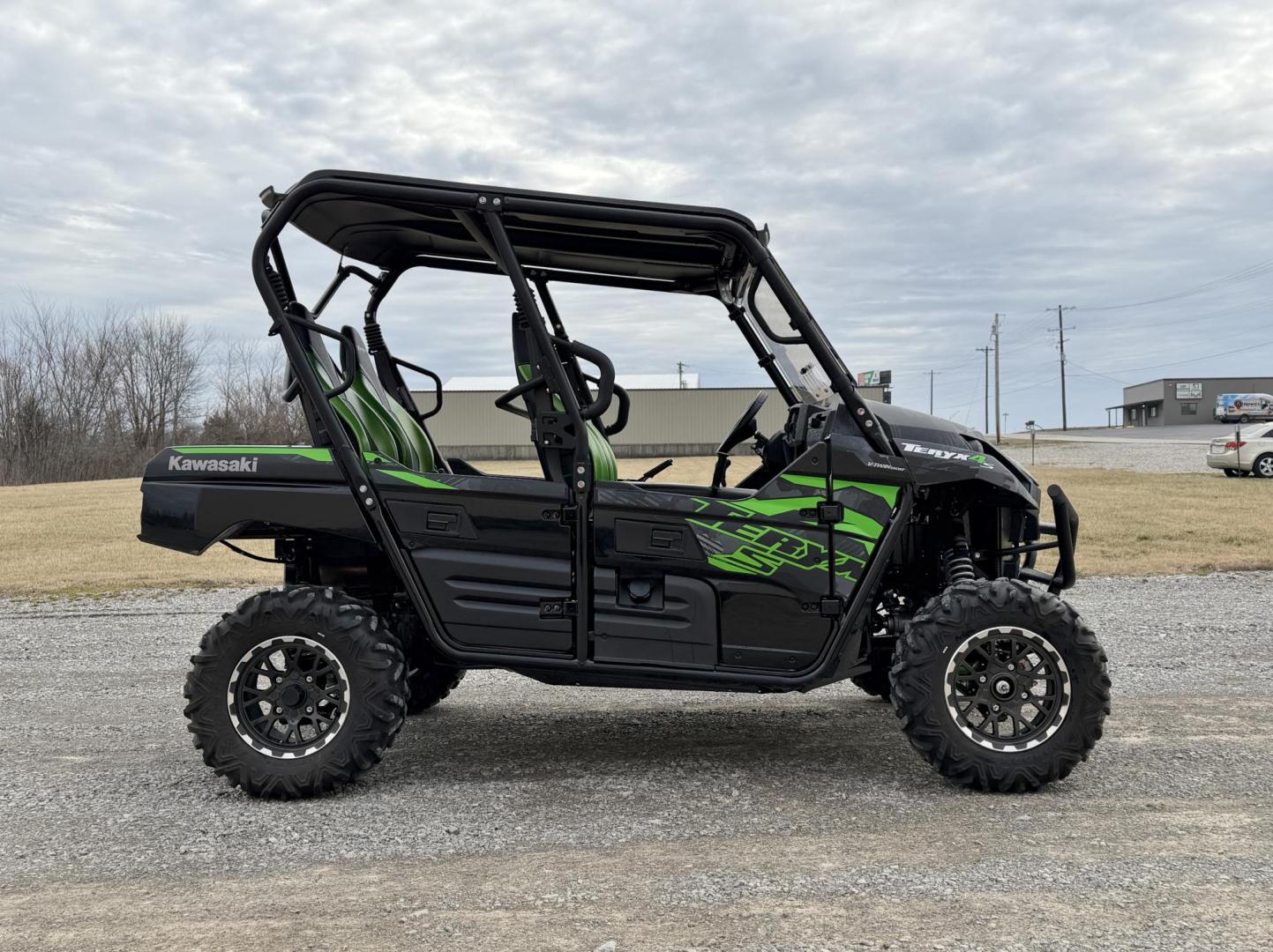 2025 GRAY /Black Kawasaki KRT800 J/K - (JKBRTCJ18SB) , Automatic transmission, located at 2990 Old Orchard Rd., Jackson, MO, 63755, 37.354214, -89.612106 - 2025 Kawasaki KRT800JSFAN Teryx4s 816 miles 4x4 Automatic We have financing available and we accept trades! Fill out a credit application on our website or come by today! If you have any questions, give us a call at (573) 204-7777 or visit our website at firstautocredit.com. - Photo#5