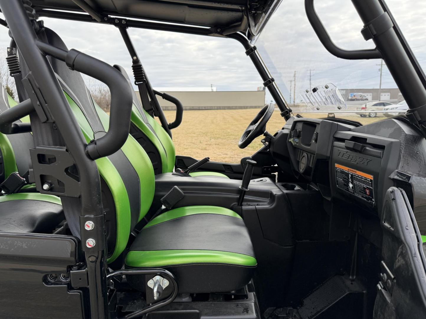 2025 GRAY /Black Kawasaki KRT800 J/K - (JKBRTCJ18SB) , Automatic transmission, located at 2990 Old Orchard Rd., Jackson, MO, 63755, 37.354214, -89.612106 - 2025 Kawasaki KRT800JSFAN Teryx4s 816 miles 4x4 Automatic We have financing available and we accept trades! Fill out a credit application on our website or come by today! If you have any questions, give us a call at (573) 204-7777 or visit our website at firstautocredit.com. - Photo#11