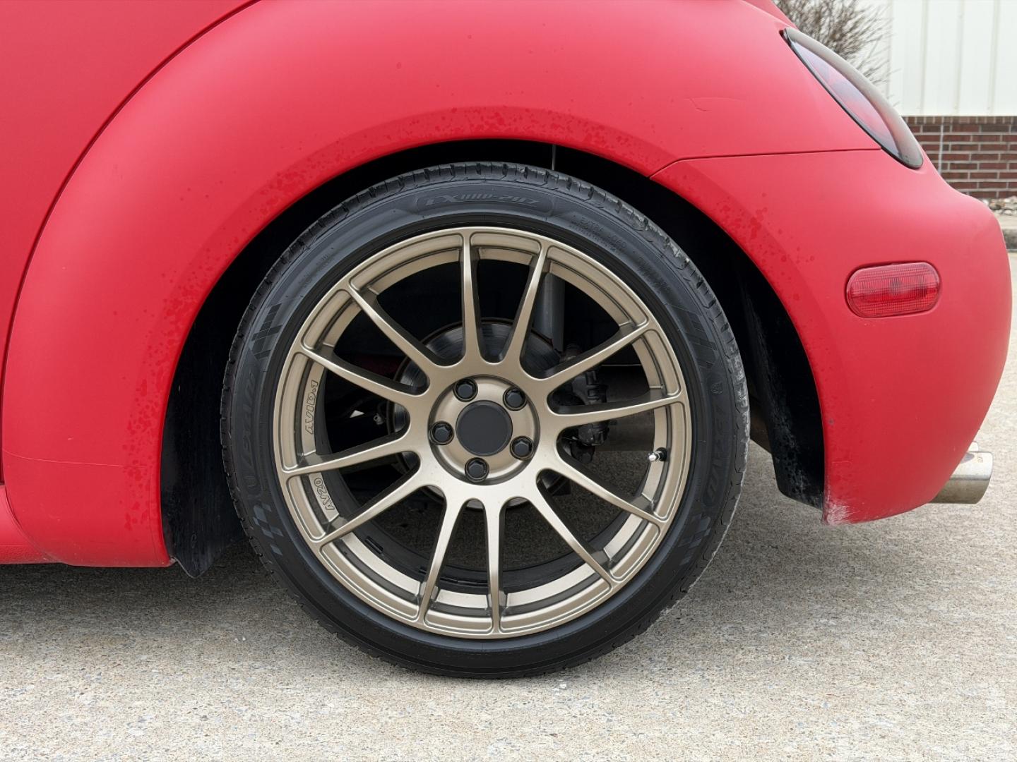 1998 RED /Gray Volkswagen New Beetle Base (3VWBB61C9WM) with an 2.0L 4 Cyl. engine, Manual transmission, located at 2990 Old Orchard Rd., Jackson, MO, 63755, 37.354214, -89.612106 - 1998 Volkswagen New Beetle 87xxx miles Front Wheel Drive 2.0L 4 Cyl. Manual We have financing available and we accept trades! Fill out a credit application on our website or come by today! If you have any questions, give us a call at (573) 204-7777 or visit our website at firstautocredit.com. - Photo#27