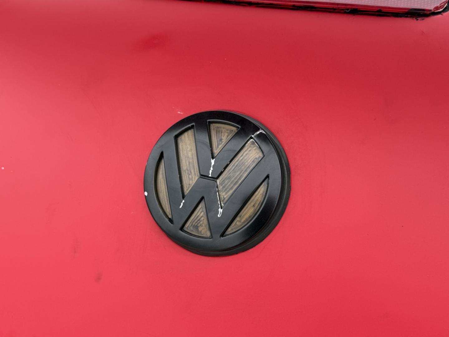 1998 RED /Gray Volkswagen New Beetle Base (3VWBB61C9WM) with an 2.0L 4 Cyl. engine, Manual transmission, located at 2990 Old Orchard Rd., Jackson, MO, 63755, 37.354214, -89.612106 - 1998 Volkswagen New Beetle 87xxx miles Front Wheel Drive 2.0L 4 Cyl. Manual We have financing available and we accept trades! Fill out a credit application on our website or come by today! If you have any questions, give us a call at (573) 204-7777 or visit our website at firstautocredit.com. - Photo#36