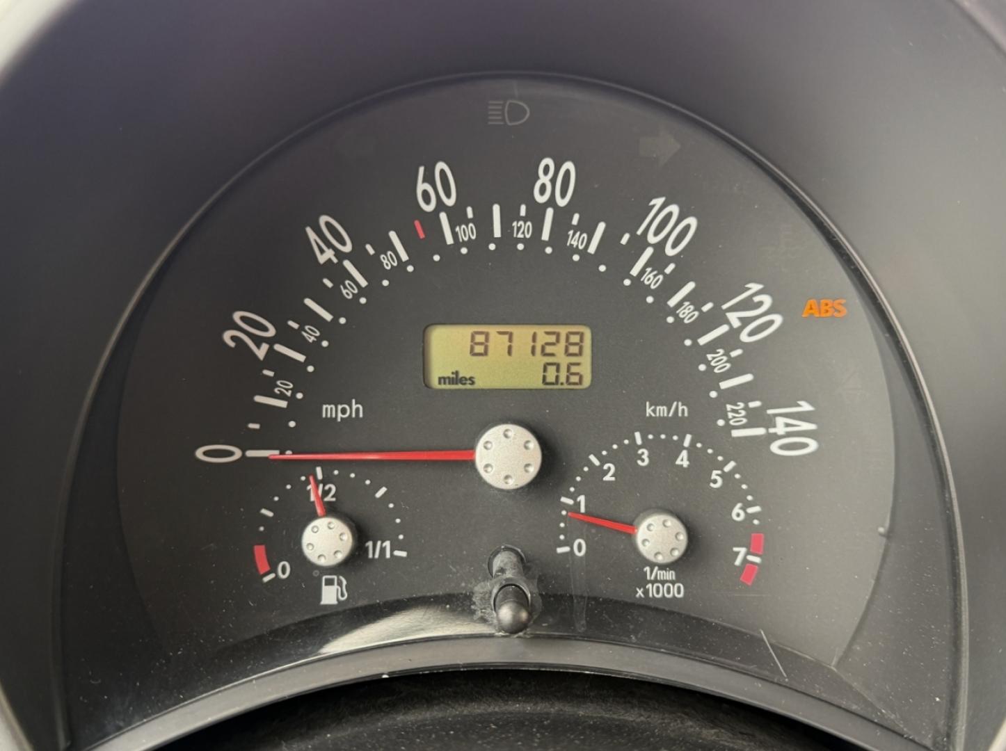 1998 RED /Gray Volkswagen New Beetle Base (3VWBB61C9WM) with an 2.0L 4 Cyl. engine, Manual transmission, located at 2990 Old Orchard Rd., Jackson, MO, 63755, 37.354214, -89.612106 - 1998 Volkswagen New Beetle 87xxx miles Front Wheel Drive 2.0L 4 Cyl. Manual We have financing available and we accept trades! Fill out a credit application on our website or come by today! If you have any questions, give us a call at (573) 204-7777 or visit our website at firstautocredit.com. - Photo#1