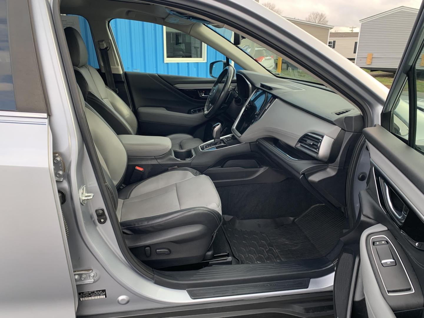 2021 SILVER /GRAY Subaru Outback Limited (4S4BTANC1M3) with an 2.5L H4 DOHC 16V engine, Automatic transmission, located at 506 S. Kingshighway, Cape Girardeau, MO, 63703, (573) 235-5000, 37.294991, -89.553635 - 2021 Subaru Outback Limited 101,xxx miles Alarm System Bluetooth Folding Rear Seat Heated Seats Heated Steering Wheel Integrated Garage Door Opener Navigation System Power Windows/Doors/Locks Proximity Sensing Keyless Entry Push-Button Engine Start Rear Window Defroster Remote Control L - Photo#12