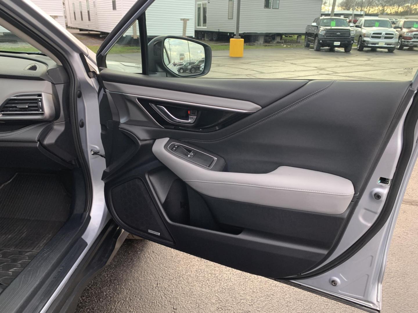2021 SILVER /GRAY Subaru Outback Limited (4S4BTANC1M3) with an 2.5L H4 DOHC 16V engine, Automatic transmission, located at 506 S. Kingshighway, Cape Girardeau, MO, 63703, (573) 235-5000, 37.294991, -89.553635 - 2021 Subaru Outback Limited 101,xxx miles Alarm System Bluetooth Folding Rear Seat Heated Seats Heated Steering Wheel Integrated Garage Door Opener Navigation System Power Windows/Doors/Locks Proximity Sensing Keyless Entry Push-Button Engine Start Rear Window Defroster Remote Control L - Photo#11