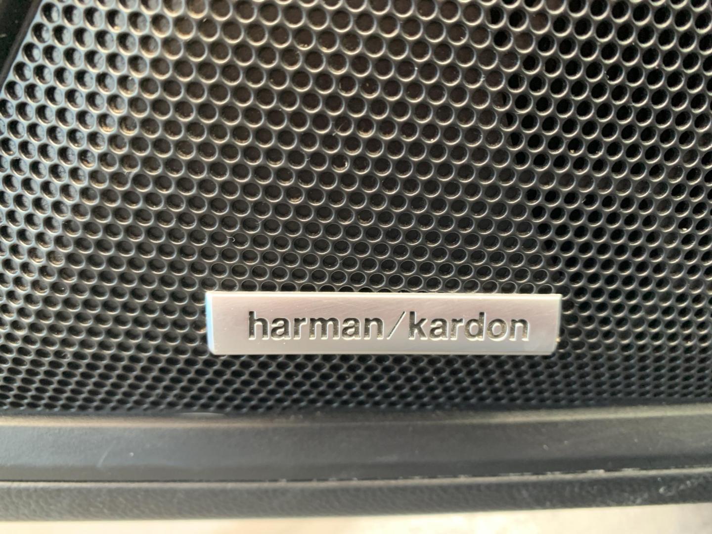 2021 SILVER /GRAY Subaru Outback Limited (4S4BTANC1M3) with an 2.5L H4 DOHC 16V engine, Automatic transmission, located at 506 S. Kingshighway, Cape Girardeau, MO, 63703, (573) 235-5000, 37.294991, -89.553635 - 2021 Subaru Outback Limited 101,xxx miles Alarm System Bluetooth Folding Rear Seat Heated Seats Heated Steering Wheel Integrated Garage Door Opener Navigation System Power Windows/Doors/Locks Proximity Sensing Keyless Entry Push-Button Engine Start Rear Window Defroster Remote Control L - Photo#21