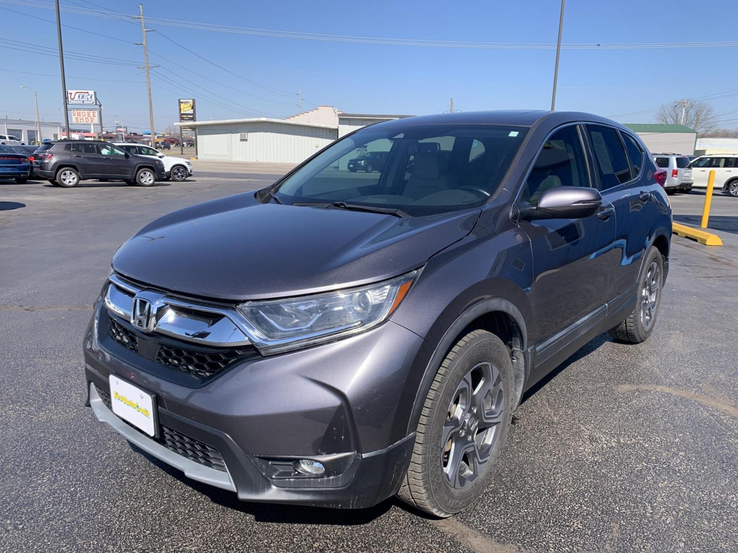 2018 GRAY /GRAY Honda CR-V EX-L AWD (5J6RW2H82JL) with an 2.4L L4 DOHC 16V engine, Automatic transmission, located at 506 S. Kingshighway, Cape Girardeau, MO, 63703, (573) 235-5000, 37.294991, -89.553635 - 2018 Honda CR-V EXL 114,xxx miles Bluetooth Cruise Control Dual Power Front Seats Folding Rear Seat Heated Seats Leather Seats Navigation System Power Driver's Seat Power Windows/Doors/Locks Proximity Sensing Keyless Entry Push-Button Engine Start Rear Window Defroster Remote Engine St - Photo#2