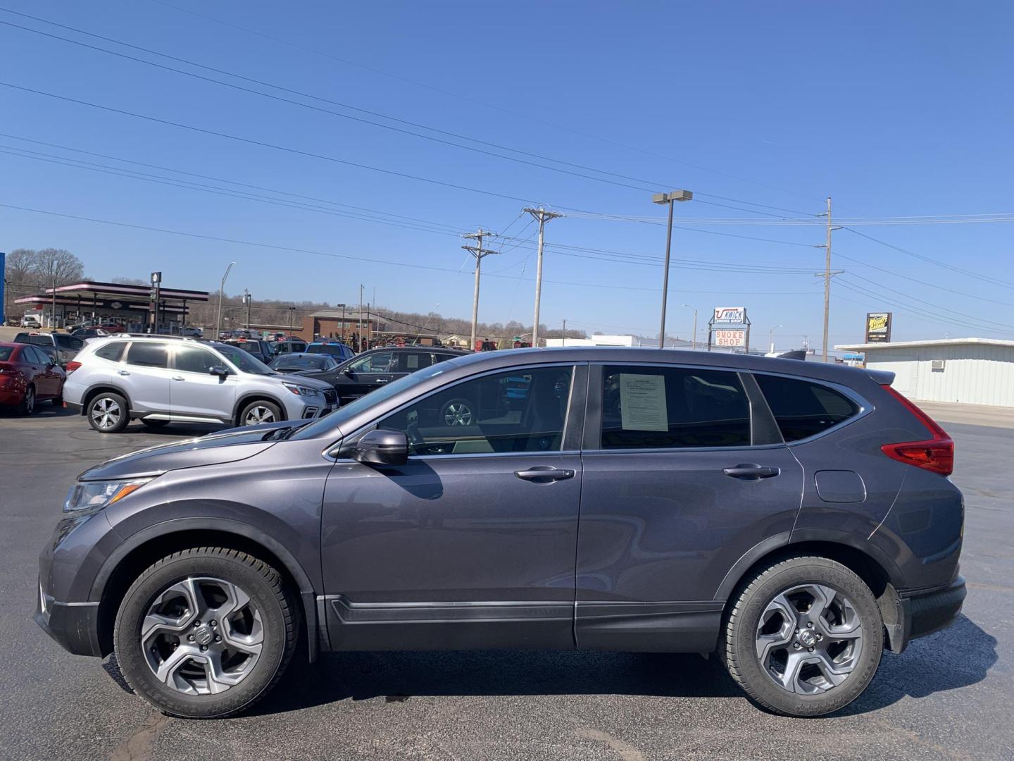 2018 GRAY /GRAY Honda CR-V EX-L AWD (5J6RW2H82JL) with an 2.4L L4 DOHC 16V engine, Automatic transmission, located at 506 S. Kingshighway, Cape Girardeau, MO, 63703, (573) 235-5000, 37.294991, -89.553635 - 2018 Honda CR-V EXL 114,xxx miles Bluetooth Cruise Control Dual Power Front Seats Folding Rear Seat Heated Seats Leather Seats Navigation System Power Driver's Seat Power Windows/Doors/Locks Proximity Sensing Keyless Entry Push-Button Engine Start Rear Window Defroster Remote Engine St - Photo#3