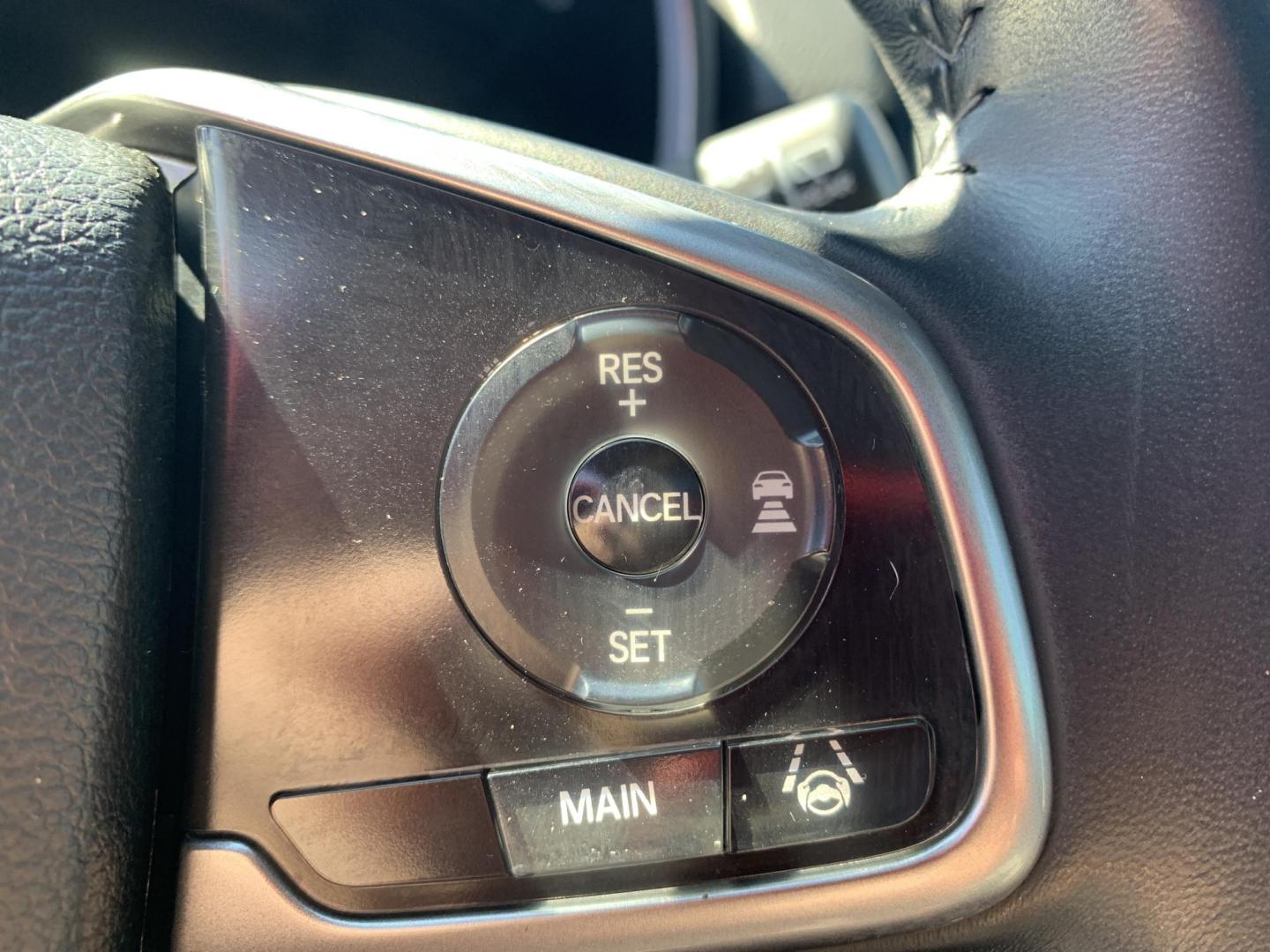 2018 GRAY /GRAY Honda CR-V EX-L AWD (5J6RW2H82JL) with an 2.4L L4 DOHC 16V engine, Automatic transmission, located at 506 S. Kingshighway, Cape Girardeau, MO, 63703, (573) 235-5000, 37.294991, -89.553635 - 2018 Honda CR-V EXL 114,xxx miles Bluetooth Cruise Control Dual Power Front Seats Folding Rear Seat Heated Seats Leather Seats Navigation System Power Driver's Seat Power Windows/Doors/Locks Proximity Sensing Keyless Entry Push-Button Engine Start Rear Window Defroster Remote Engine St - Photo#23