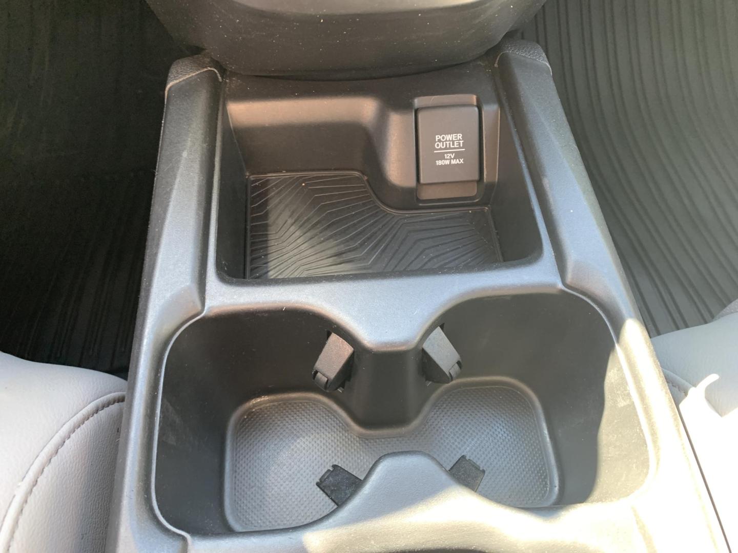 2018 GRAY /GRAY Honda CR-V EX-L AWD (5J6RW2H82JL) with an 2.4L L4 DOHC 16V engine, Automatic transmission, located at 506 S. Kingshighway, Cape Girardeau, MO, 63703, (573) 235-5000, 37.294991, -89.553635 - 2018 Honda CR-V EXL 114,xxx miles Bluetooth Cruise Control Dual Power Front Seats Folding Rear Seat Heated Seats Leather Seats Navigation System Power Driver's Seat Power Windows/Doors/Locks Proximity Sensing Keyless Entry Push-Button Engine Start Rear Window Defroster Remote Engine St - Photo#27