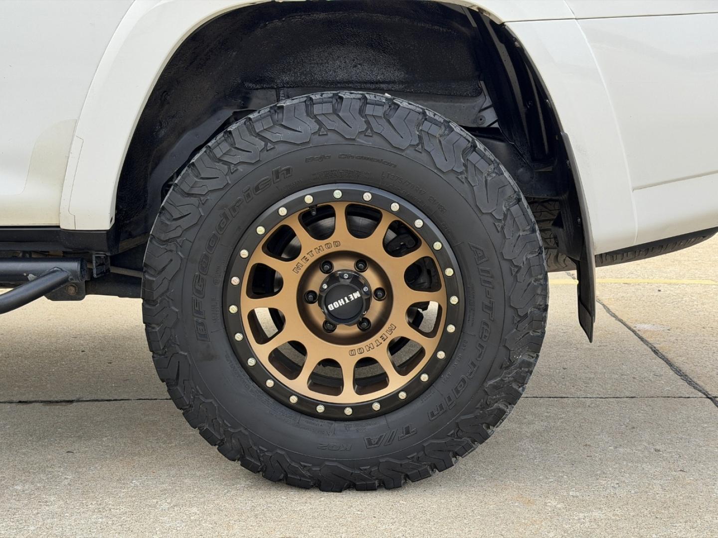 2014 WHITE /Black Toyota 4Runner SR5 4WD (JTEBU5JR4E5) with an 4.0L V6 engine, Automatic transmission, located at 2990 Old Orchard Rd., Jackson, MO, 63755, 37.354214, -89.612106 - 2014 Toyota 4Runner SR5 207xxx miles 4 Wheel Drive 4.0L V6 Automatic Backup Camera Power Driver Seat Bluetooth Cruise Power Windows/Locks/Mirrors We have financing available and we accept trades! Fill out a credit application on our website or come by today! If you have any questions, giv - Photo#35