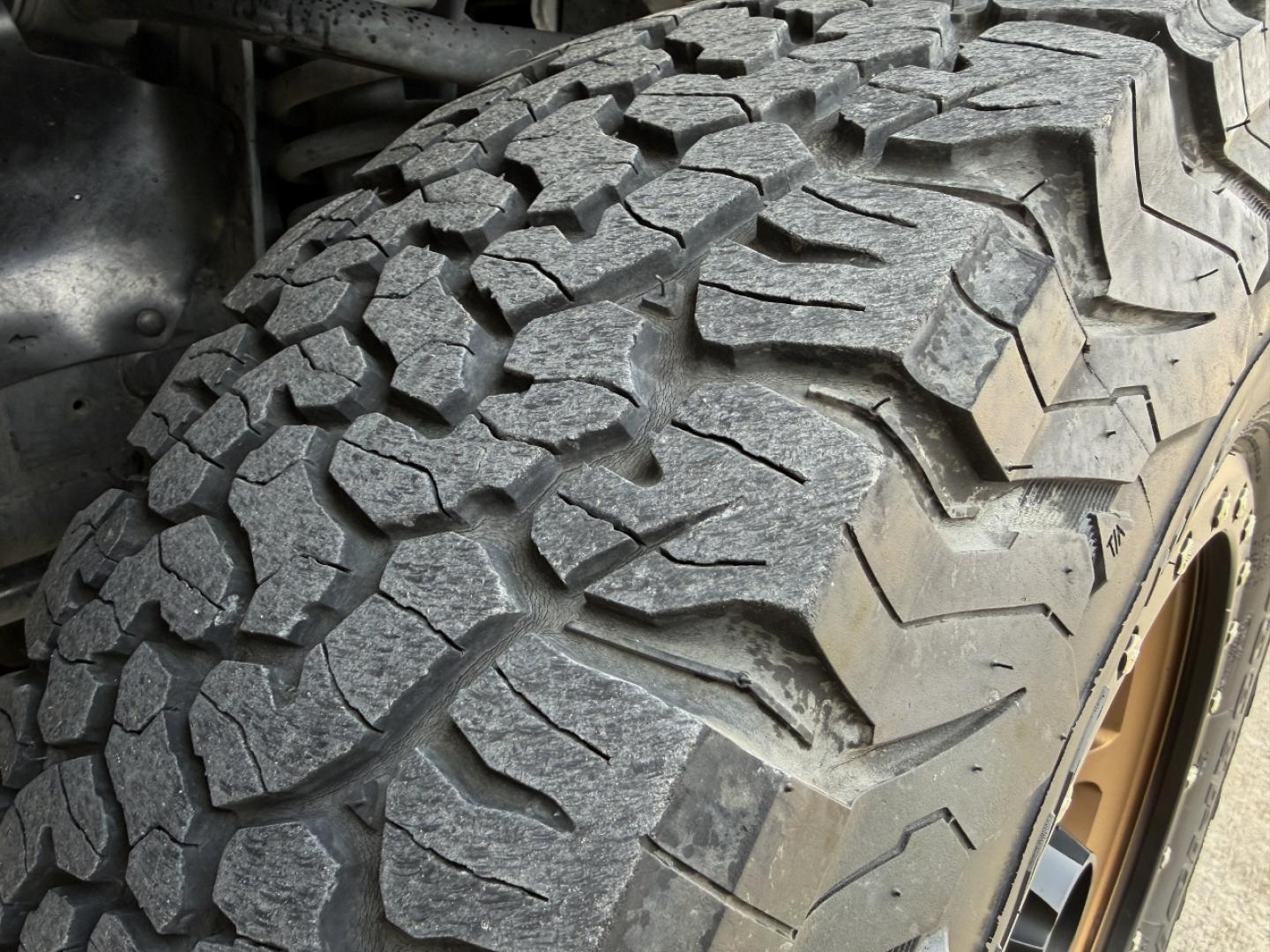 2014 WHITE /Black Toyota 4Runner SR5 4WD (JTEBU5JR4E5) with an 4.0L V6 engine, Automatic transmission, located at 2990 Old Orchard Rd., Jackson, MO, 63755, 37.354214, -89.612106 - 2014 Toyota 4Runner SR5 207xxx miles 4 Wheel Drive 4.0L V6 Automatic Backup Camera Power Driver Seat Bluetooth Cruise Power Windows/Locks/Mirrors We have financing available and we accept trades! Fill out a credit application on our website or come by today! If you have any questions, giv - Photo#33