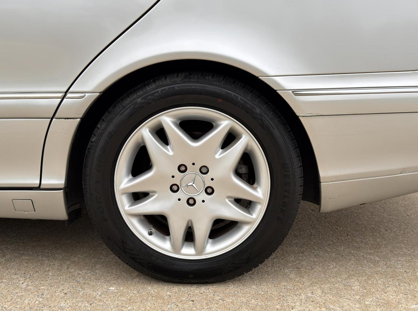 2006 SILVER /Gray Mercedes-Benz S-Class S350 (WDBNF67J76A) with an 3.7L V6 engine, Automatic transmission, located at 2990 Old Orchard Rd., Jackson, MO, 63755, 37.354214, -89.612106 - 2006 Mercedes-Benz S-Class S350 129xxx miles Rear Wheel Drive 3.7L V6 Automatic Leather Navigation Power/Heated Seats Sunroof Cruise Power Windows/Locks/Mirrors We have financing available and we accept trades! Fill out a credit application on our website or come by today! If you have an - Photo#37