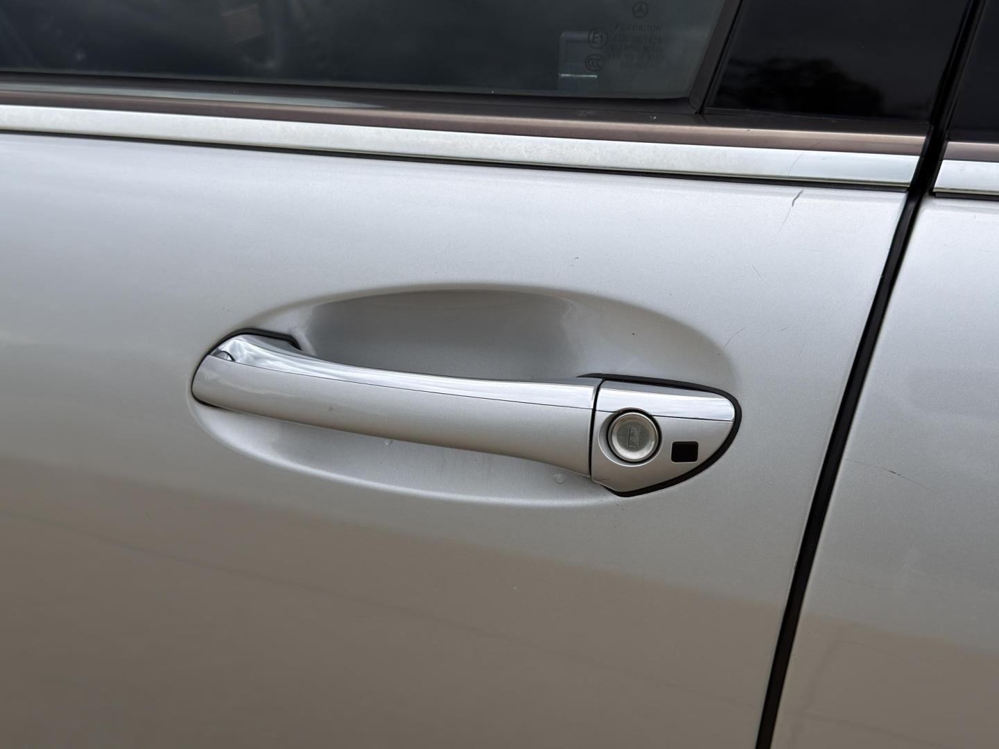 2006 SILVER /Gray Mercedes-Benz S-Class S350 (WDBNF67J76A) with an 3.7L V6 engine, Automatic transmission, located at 2990 Old Orchard Rd., Jackson, MO, 63755, 37.354214, -89.612106 - 2006 Mercedes-Benz S-Class S350 129xxx miles Rear Wheel Drive 3.7L V6 Automatic Leather Navigation Power/Heated Seats Sunroof Cruise Power Windows/Locks/Mirrors We have financing available and we accept trades! Fill out a credit application on our website or come by today! If you have an - Photo#32