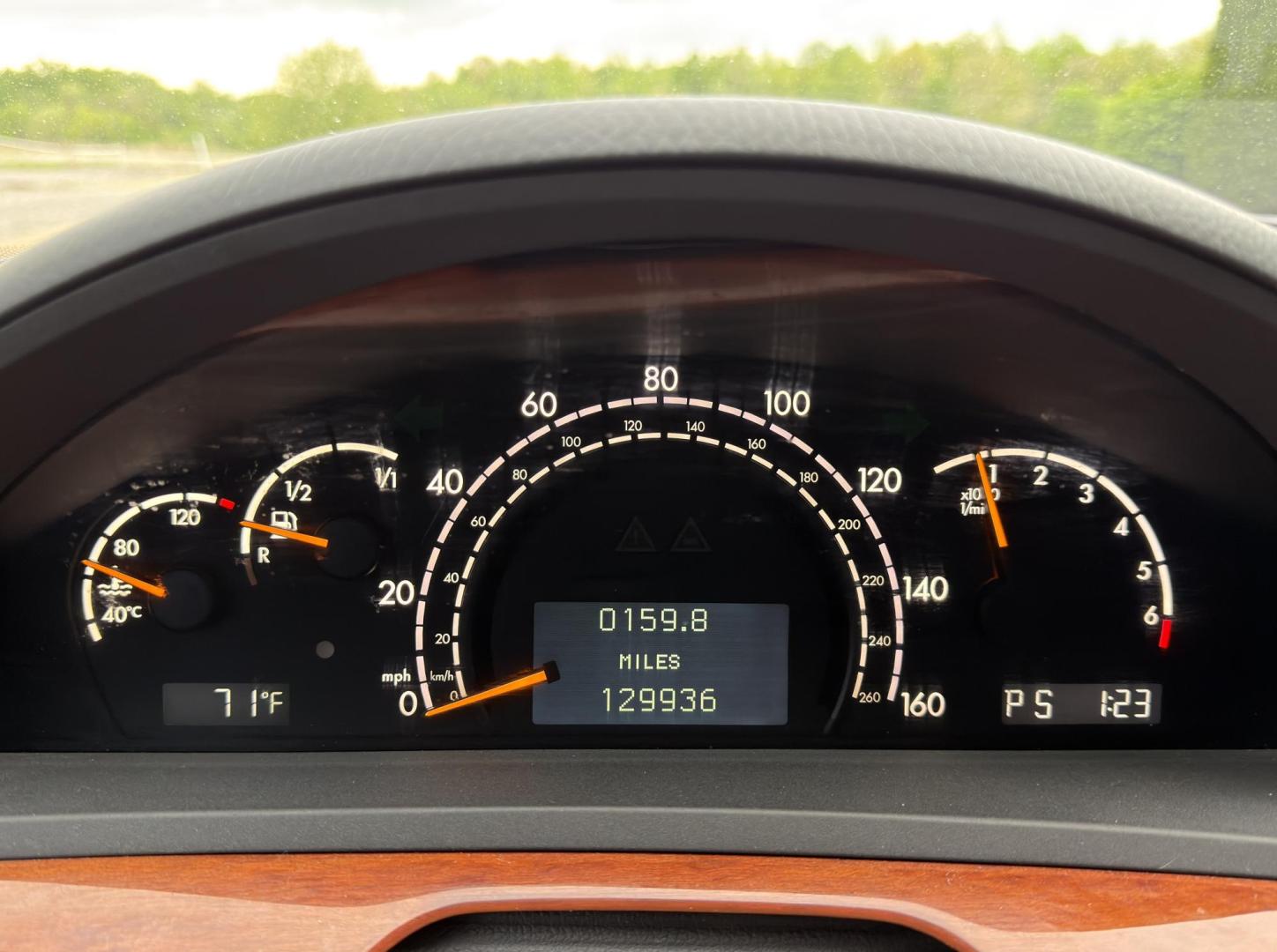 2006 SILVER /Gray Mercedes-Benz S-Class S350 (WDBNF67J76A) with an 3.7L V6 engine, Automatic transmission, located at 2990 Old Orchard Rd., Jackson, MO, 63755, 37.354214, -89.612106 - 2006 Mercedes-Benz S-Class S350 129xxx miles Rear Wheel Drive 3.7L V6 Automatic Leather Navigation Power/Heated Seats Sunroof Cruise Power Windows/Locks/Mirrors We have financing available and we accept trades! Fill out a credit application on our website or come by today! If you have an - Photo#1