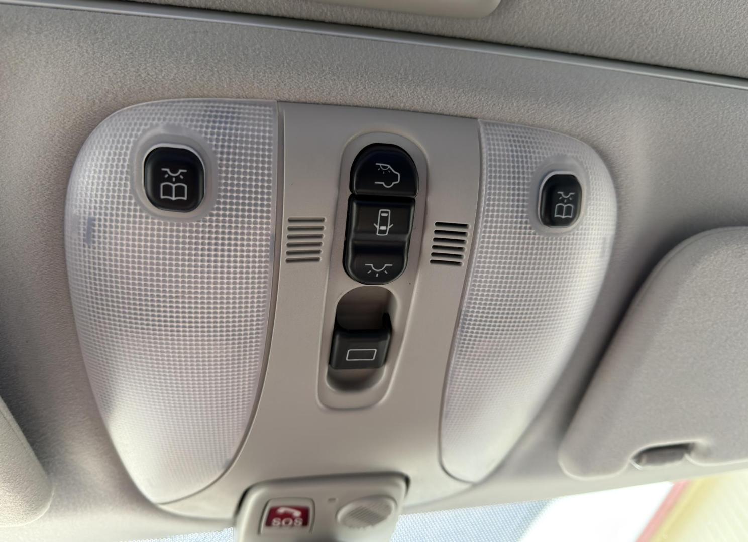 2006 SILVER /Gray Mercedes-Benz S-Class S350 (WDBNF67J76A) with an 3.7L V6 engine, Automatic transmission, located at 2990 Old Orchard Rd., Jackson, MO, 63755, 37.354214, -89.612106 - 2006 Mercedes-Benz S-Class S350 129xxx miles Rear Wheel Drive 3.7L V6 Automatic Leather Navigation Power/Heated Seats Sunroof Cruise Power Windows/Locks/Mirrors We have financing available and we accept trades! Fill out a credit application on our website or come by today! If you have an - Photo#30