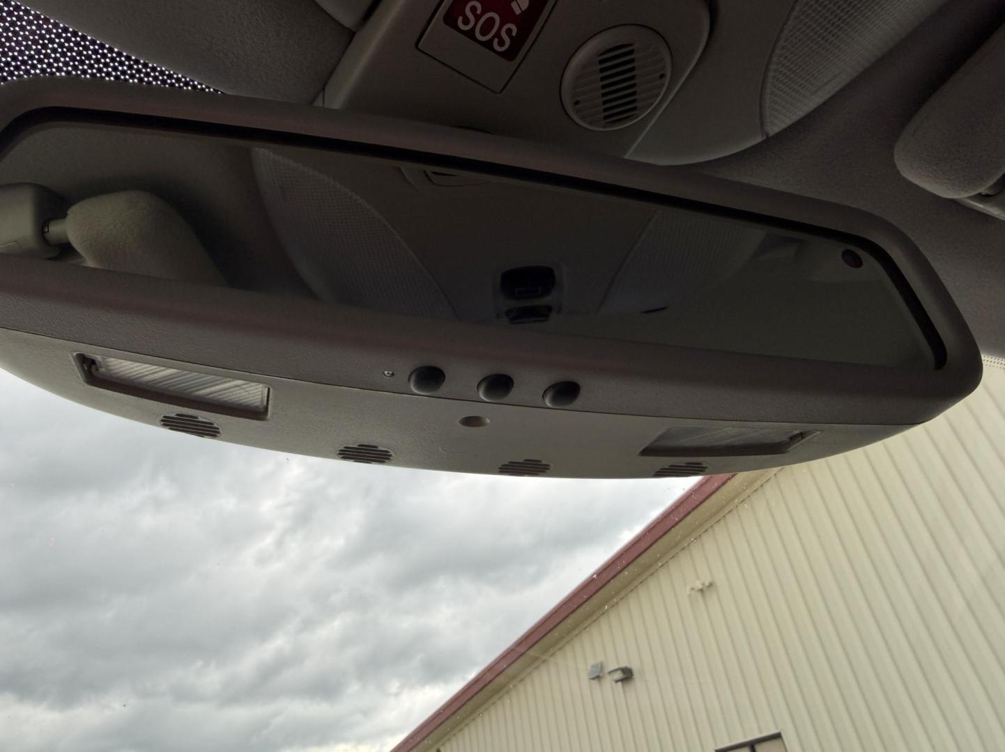 2006 SILVER /Gray Mercedes-Benz S-Class S350 (WDBNF67J76A) with an 3.7L V6 engine, Automatic transmission, located at 2990 Old Orchard Rd., Jackson, MO, 63755, 37.354214, -89.612106 - 2006 Mercedes-Benz S-Class S350 129xxx miles Rear Wheel Drive 3.7L V6 Automatic Leather Navigation Power/Heated Seats Sunroof Cruise Power Windows/Locks/Mirrors We have financing available and we accept trades! Fill out a credit application on our website or come by today! If you have an - Photo#31