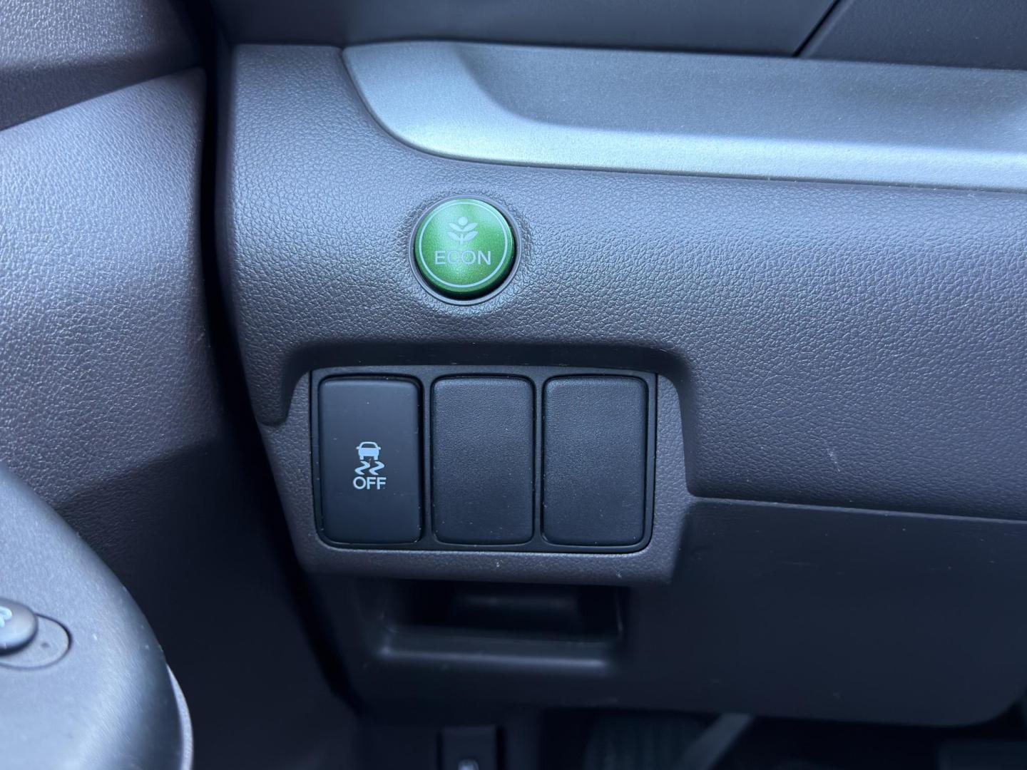 2012 WHITE /Tan Honda CR-V EX (5J6RM4H59CL) with an 2.4L 4 Cyl. engine, Automatic transmission, located at 2990 Old Orchard Rd., Jackson, MO, 63755, 37.354214, -89.612106 - 2012 Honda CR-V EX 237xxx miles All Wheel Drive 2.4L 4 Cyl. Automatic Backup Camera Sunroof Bluetooth Cruise Power Windows/Locks/Mirrors We have financing available and we accept trades! Fill out a credit application on our website or come by today! If you have any questions, give us a ca - Photo#26