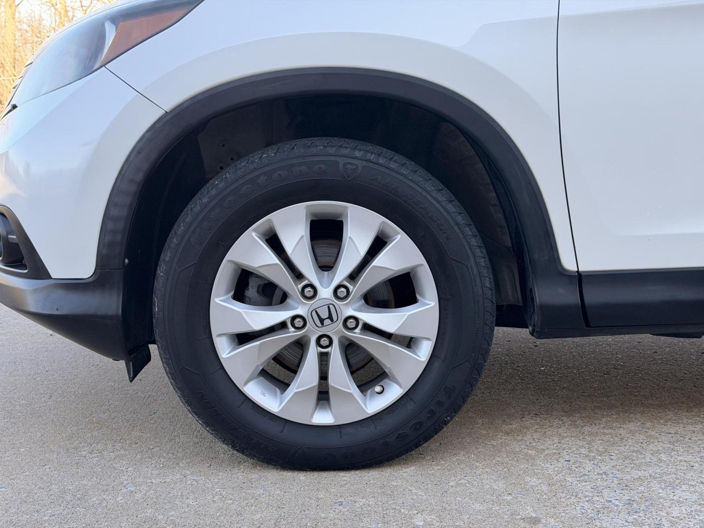 2012 WHITE /Tan Honda CR-V EX (5J6RM4H59CL) with an 2.4L 4 Cyl. engine, Automatic transmission, located at 2990 Old Orchard Rd., Jackson, MO, 63755, 37.354214, -89.612106 - 2012 Honda CR-V EX 237xxx miles All Wheel Drive 2.4L 4 Cyl. Automatic Backup Camera Sunroof Bluetooth Cruise Power Windows/Locks/Mirrors We have financing available and we accept trades! Fill out a credit application on our website or come by today! If you have any questions, give us a ca - Photo#32