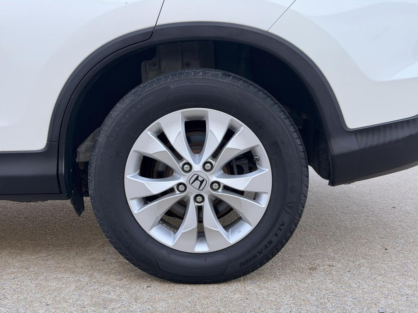 2012 WHITE /Tan Honda CR-V EX (5J6RM4H59CL) with an 2.4L 4 Cyl. engine, Automatic transmission, located at 2990 Old Orchard Rd., Jackson, MO, 63755, 37.354214, -89.612106 - 2012 Honda CR-V EX 237xxx miles All Wheel Drive 2.4L 4 Cyl. Automatic Backup Camera Sunroof Bluetooth Cruise Power Windows/Locks/Mirrors We have financing available and we accept trades! Fill out a credit application on our website or come by today! If you have any questions, give us a ca - Photo#33