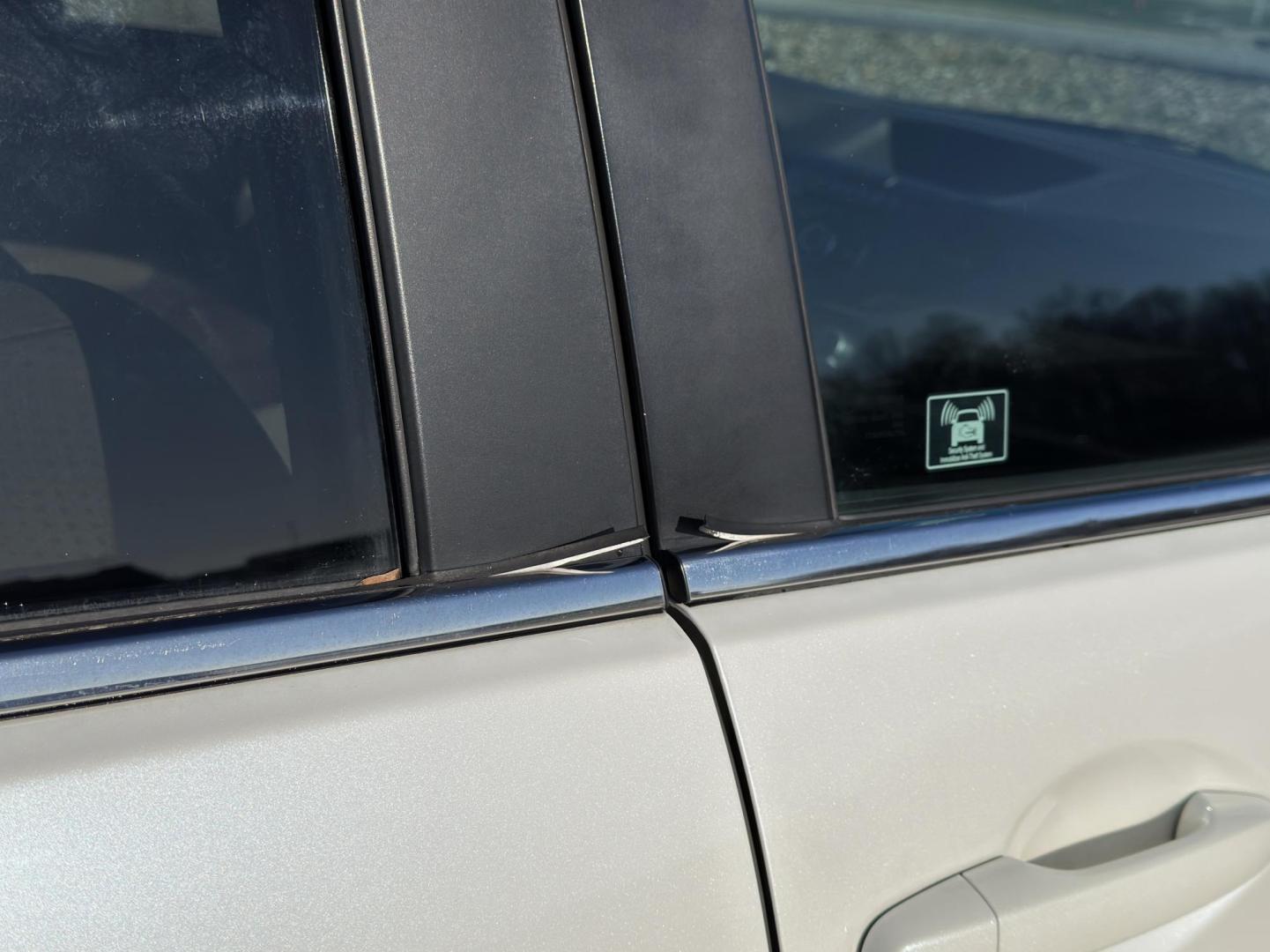 2012 WHITE /Tan Honda CR-V EX (5J6RM4H59CL) with an 2.4L 4 Cyl. engine, Automatic transmission, located at 2990 Old Orchard Rd., Jackson, MO, 63755, 37.354214, -89.612106 - 2012 Honda CR-V EX 237xxx miles All Wheel Drive 2.4L 4 Cyl. Automatic Backup Camera Sunroof Bluetooth Cruise Power Windows/Locks/Mirrors We have financing available and we accept trades! Fill out a credit application on our website or come by today! If you have any questions, give us a ca - Photo#38