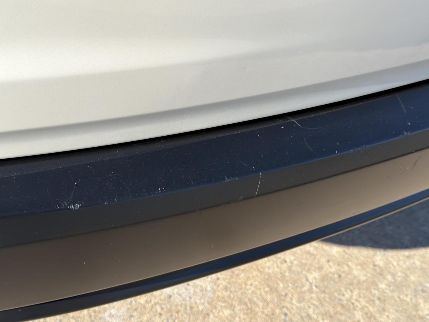 2012 WHITE /Tan Honda CR-V EX (5J6RM4H59CL) with an 2.4L 4 Cyl. engine, Automatic transmission, located at 2990 Old Orchard Rd., Jackson, MO, 63755, 37.354214, -89.612106 - 2012 Honda CR-V EX 237xxx miles All Wheel Drive 2.4L 4 Cyl. Automatic Backup Camera Sunroof Bluetooth Cruise Power Windows/Locks/Mirrors We have financing available and we accept trades! Fill out a credit application on our website or come by today! If you have any questions, give us a ca - Photo#40