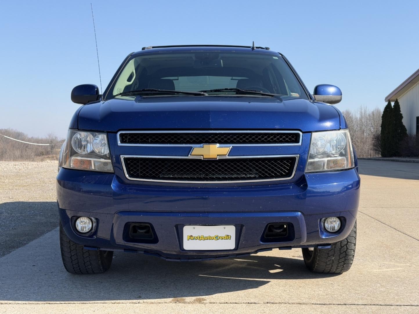 2013 BLUE /Black Chevrolet Avalanche LT (3GNTKFE79DG) with an 5.3L V8 engine, Automatic transmission, located at 2990 Old Orchard Rd., Jackson, MO, 63755, 37.354214, -89.612106 - 2013 Chevrolet Avalanche LT Black Diamond 188xxx miles 4x4 5.3L V8 Automatic Leather Power/Heated Seats Backup Camera Sunroof Remote Start Cruise Power Windows/Locks/Mirrors We have financing available and we accept trades! Fill out a credit application on our website or come by today! - Photo#12