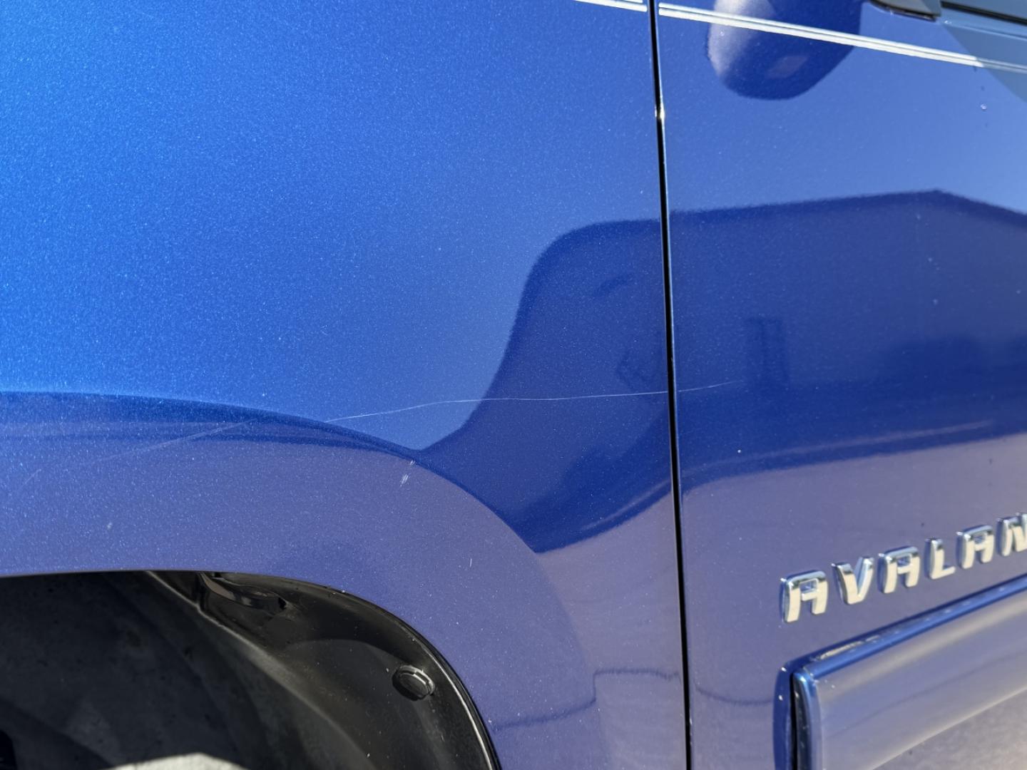 2013 BLUE /Black Chevrolet Avalanche LT (3GNTKFE79DG) with an 5.3L V8 engine, Automatic transmission, located at 2990 Old Orchard Rd., Jackson, MO, 63755, 37.354214, -89.612106 - 2013 Chevrolet Avalanche LT Black Diamond 188xxx miles 4x4 5.3L V8 Automatic Leather Power/Heated Seats Backup Camera Sunroof Remote Start Cruise Power Windows/Locks/Mirrors We have financing available and we accept trades! Fill out a credit application on our website or come by today! - Photo#43