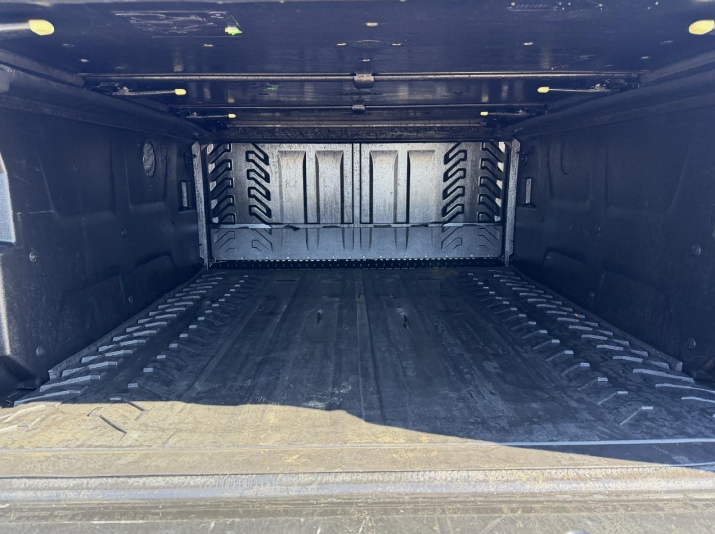 2013 BLUE /Black Chevrolet Avalanche LT (3GNTKFE79DG) with an 5.3L V8 engine, Automatic transmission, located at 2990 Old Orchard Rd., Jackson, MO, 63755, 37.354214, -89.612106 - 2013 Chevrolet Avalanche LT Black Diamond 188xxx miles 4x4 5.3L V8 Automatic Leather Power/Heated Seats Backup Camera Sunroof Remote Start Cruise Power Windows/Locks/Mirrors We have financing available and we accept trades! Fill out a credit application on our website or come by today! - Photo#20