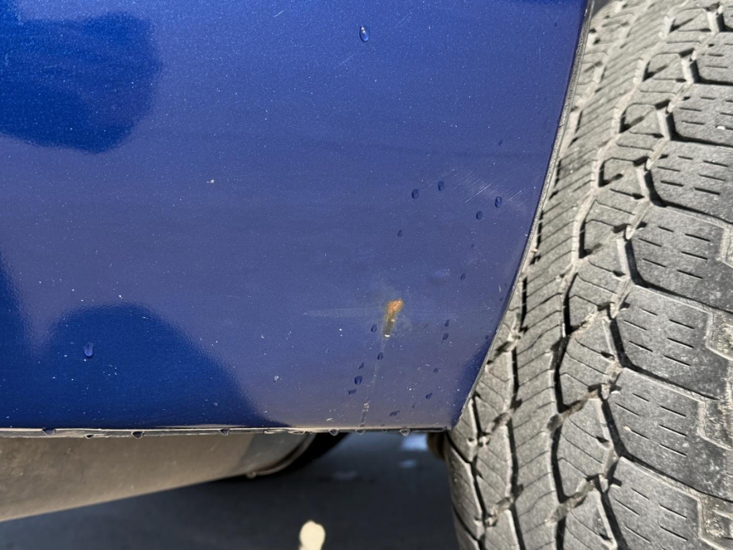 2013 BLUE /Black Chevrolet Avalanche LT (3GNTKFE79DG) with an 5.3L V8 engine, Automatic transmission, located at 2990 Old Orchard Rd., Jackson, MO, 63755, 37.354214, -89.612106 - 2013 Chevrolet Avalanche LT Black Diamond 188xxx miles 4x4 5.3L V8 Automatic Leather Power/Heated Seats Backup Camera Sunroof Remote Start Cruise Power Windows/Locks/Mirrors We have financing available and we accept trades! Fill out a credit application on our website or come by today! - Photo#47